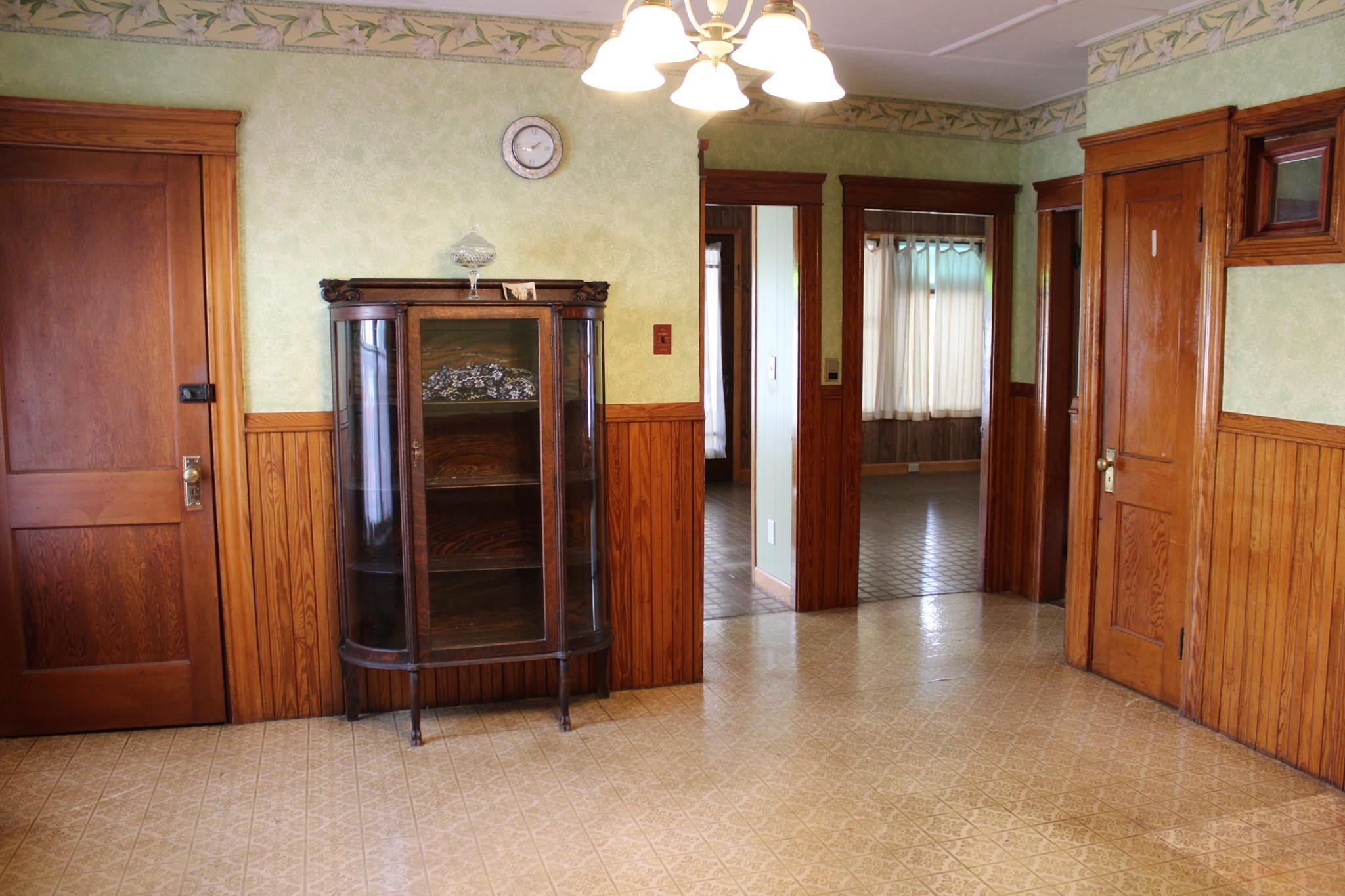 17 Clarence St Property Photo 3