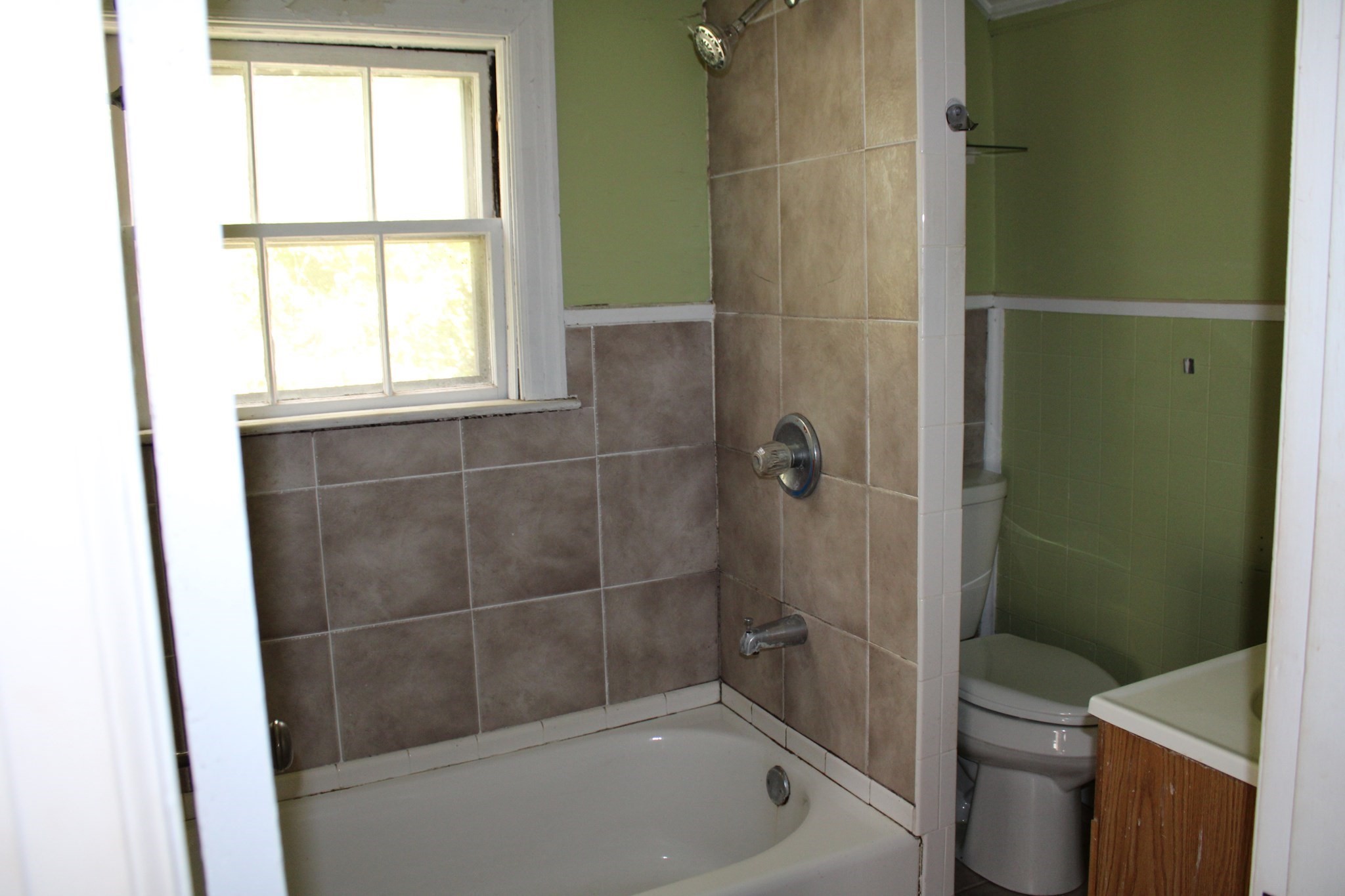17 Clarence St Property Photo 13