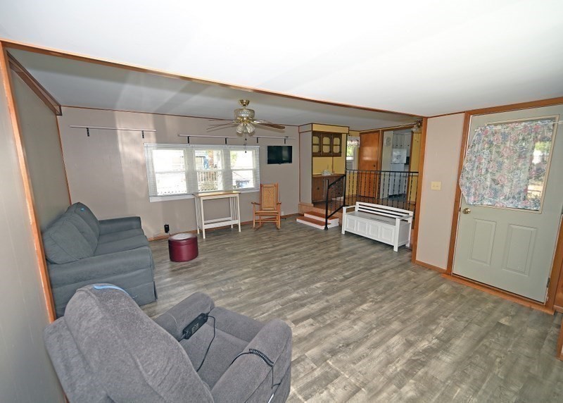 8 Timber Lane Property Photo 4