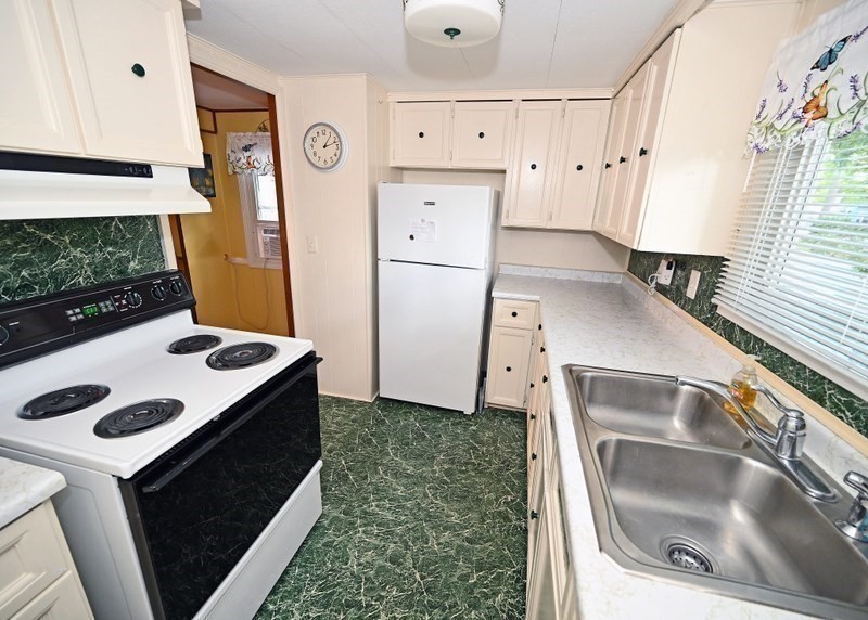8 Timber Lane Property Photo 7
