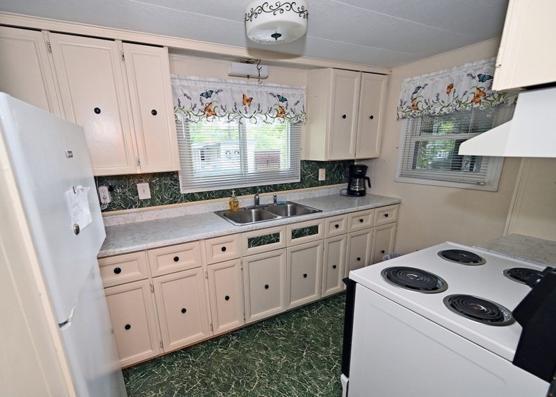 8 Timber Lane Property Photo 8
