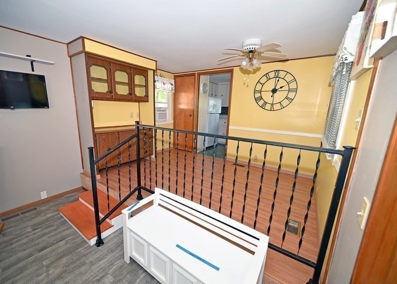 8 Timber Lane Property Photo 11