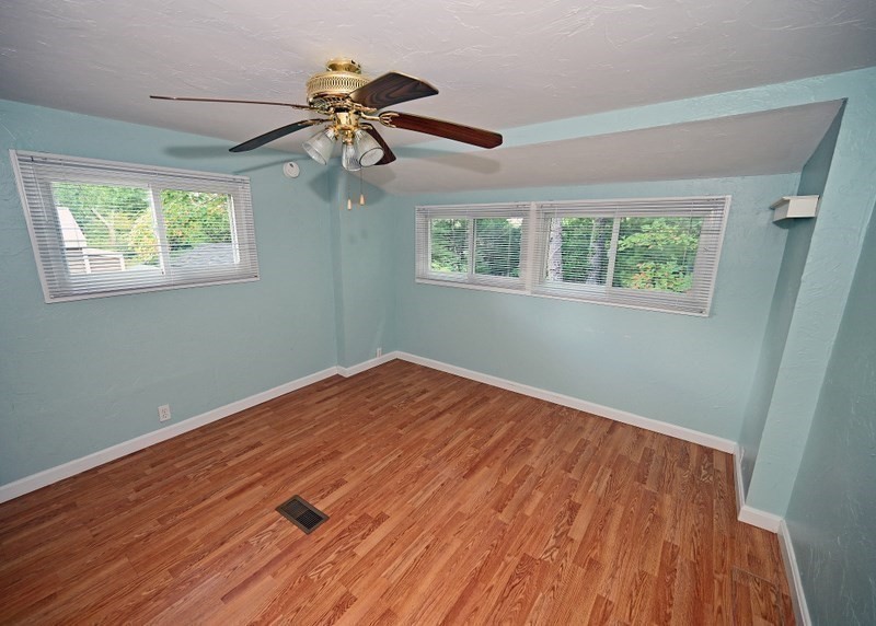 8 Timber Lane Property Photo 13