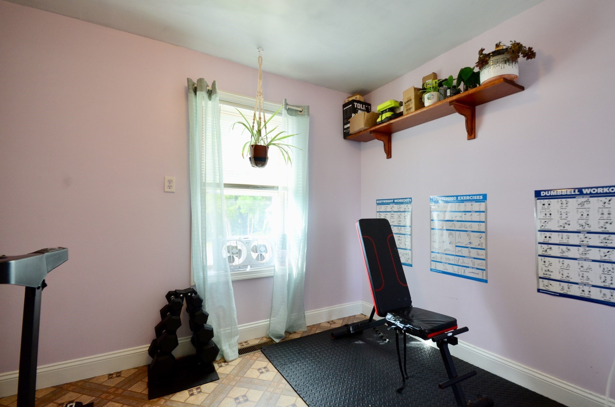 17 Highland St Property Photo 8