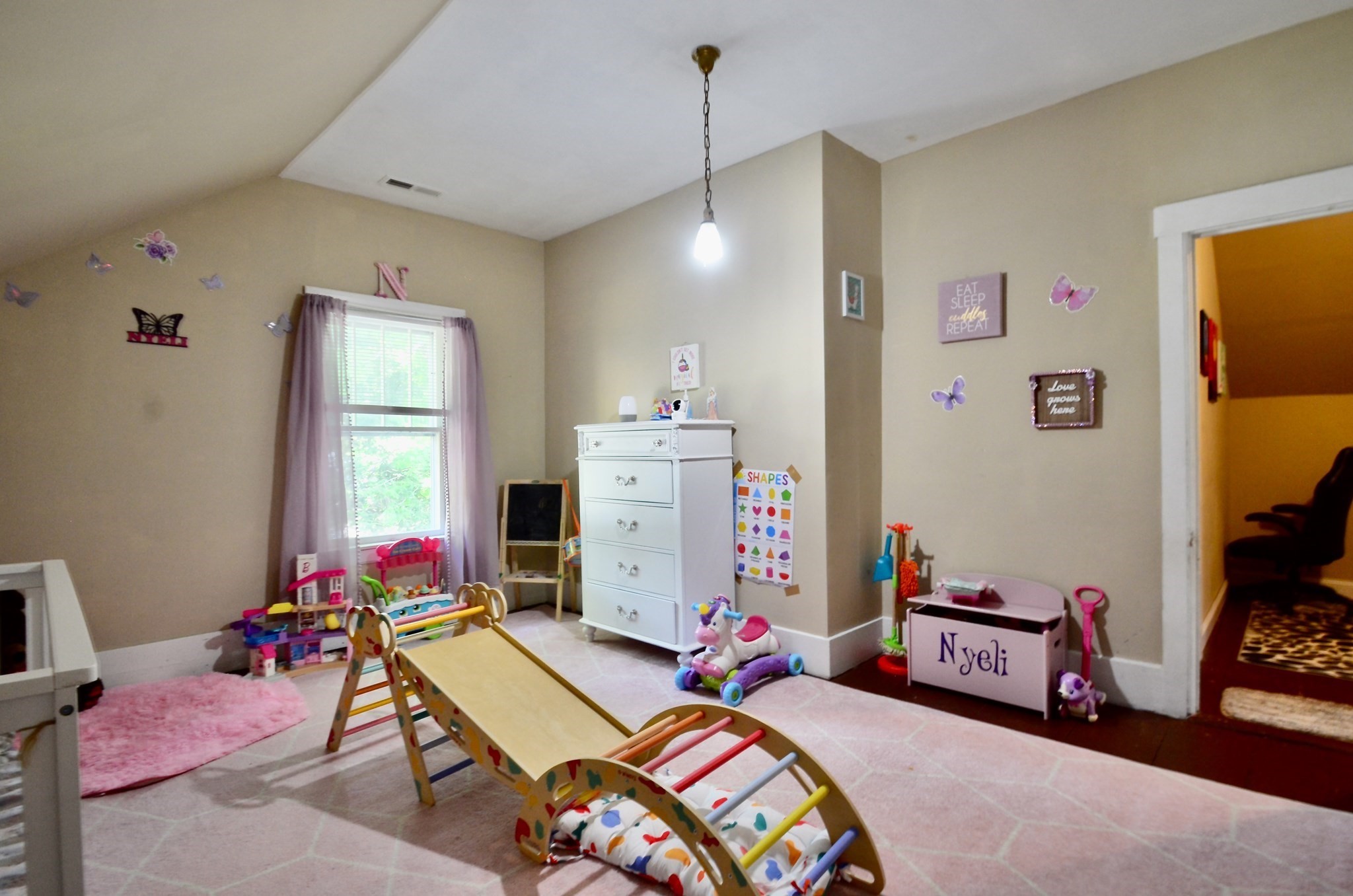 17 Highland St Property Photo 18