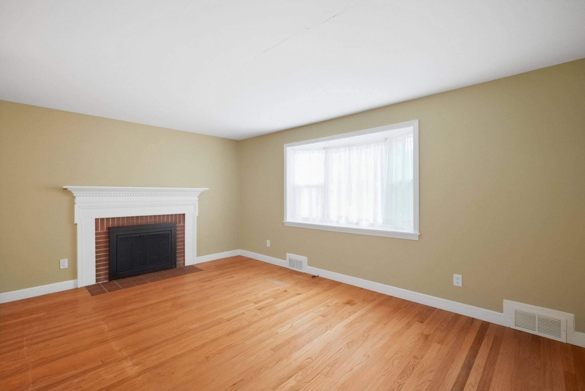 31 Brook St Property Photo 5