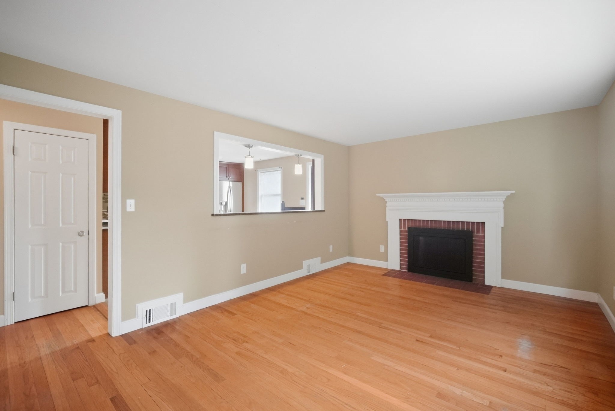 31 Brook St Property Photo 8