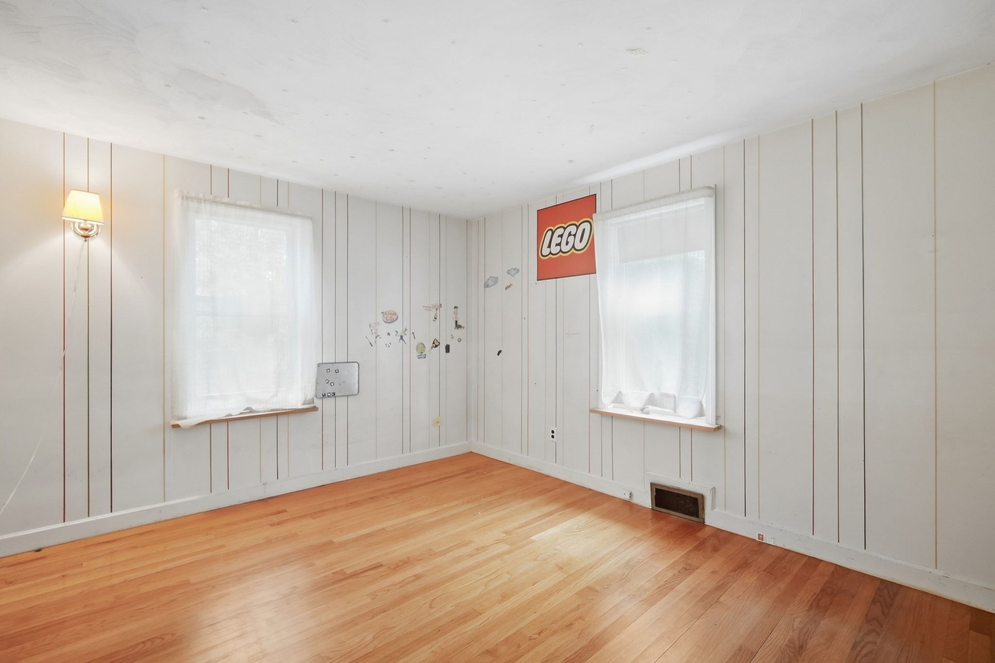 31 Brook St Property Photo 11
