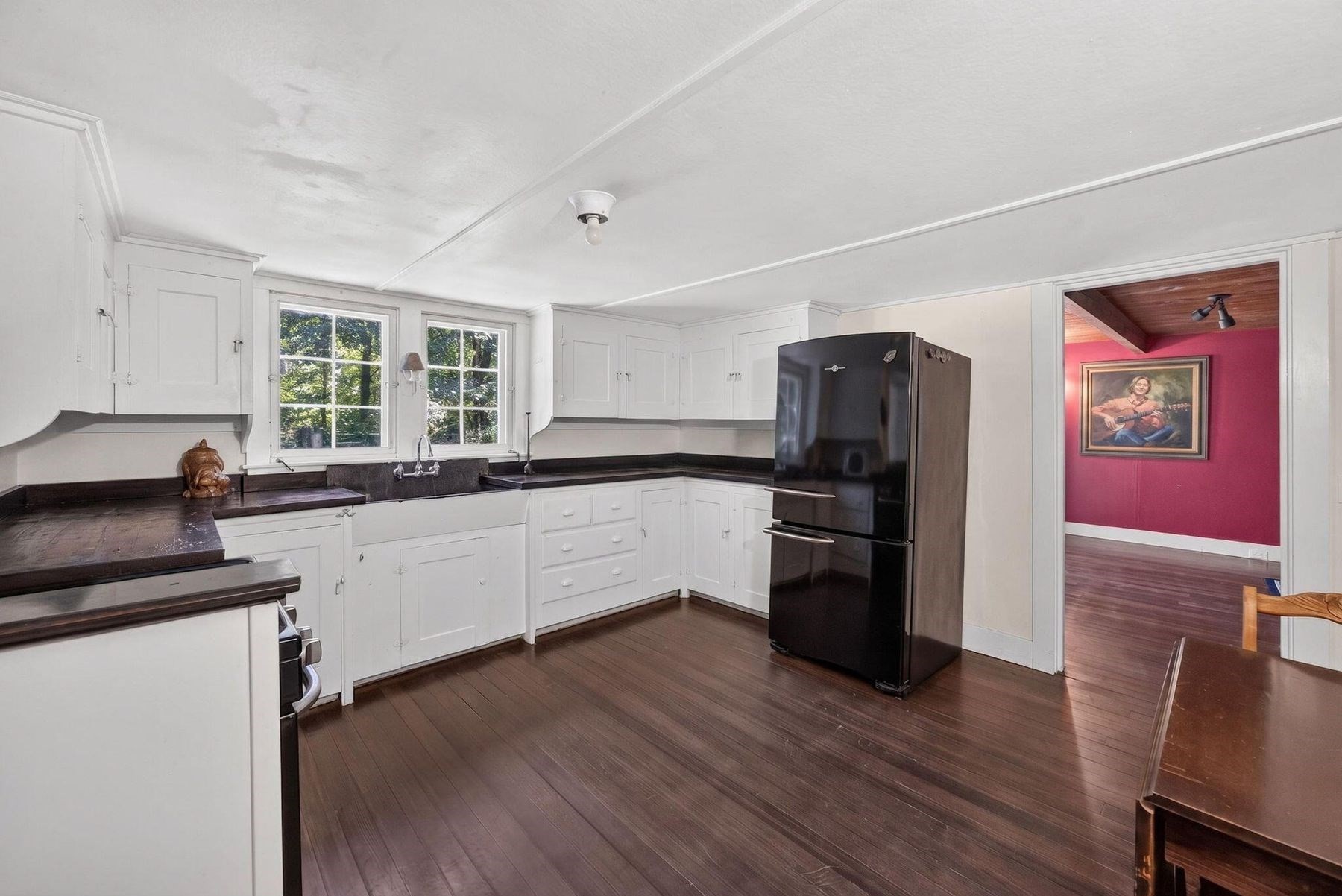 7 Carmen Ln Property Photo 11