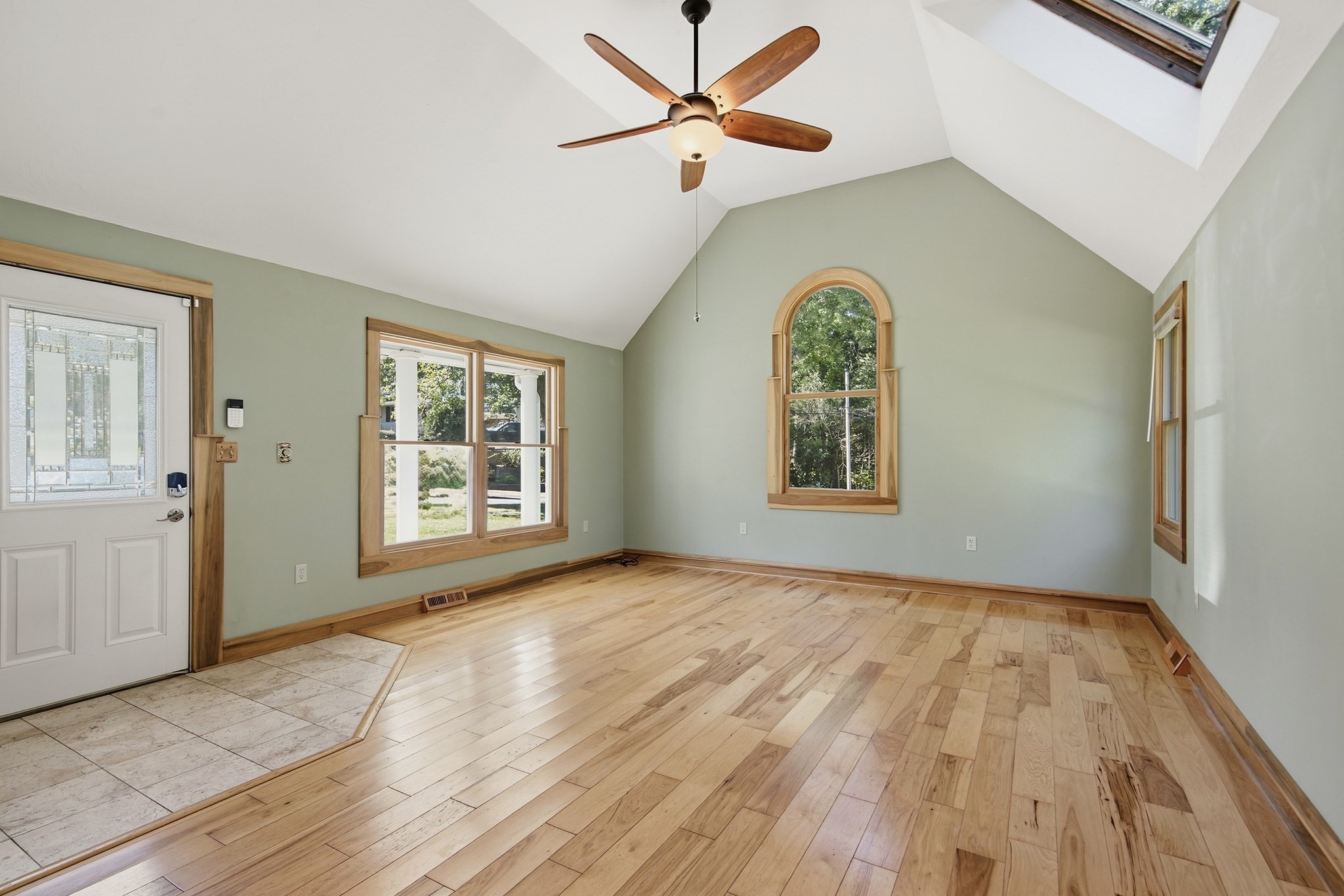 3 Briarwood Road Property Photo 4