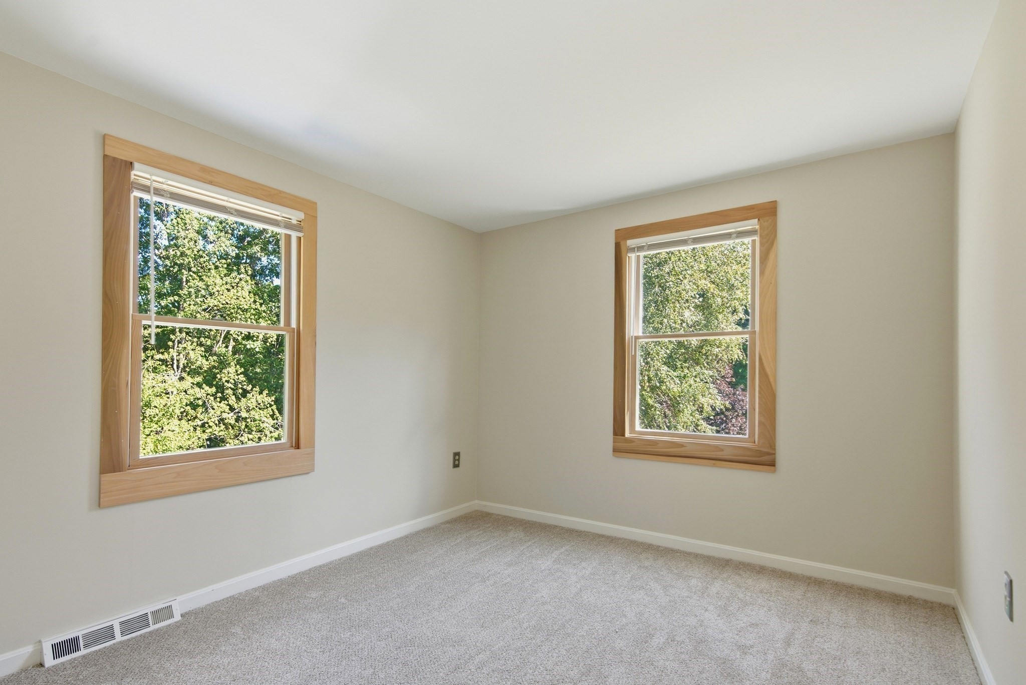 3 Briarwood Road Property Photo 24