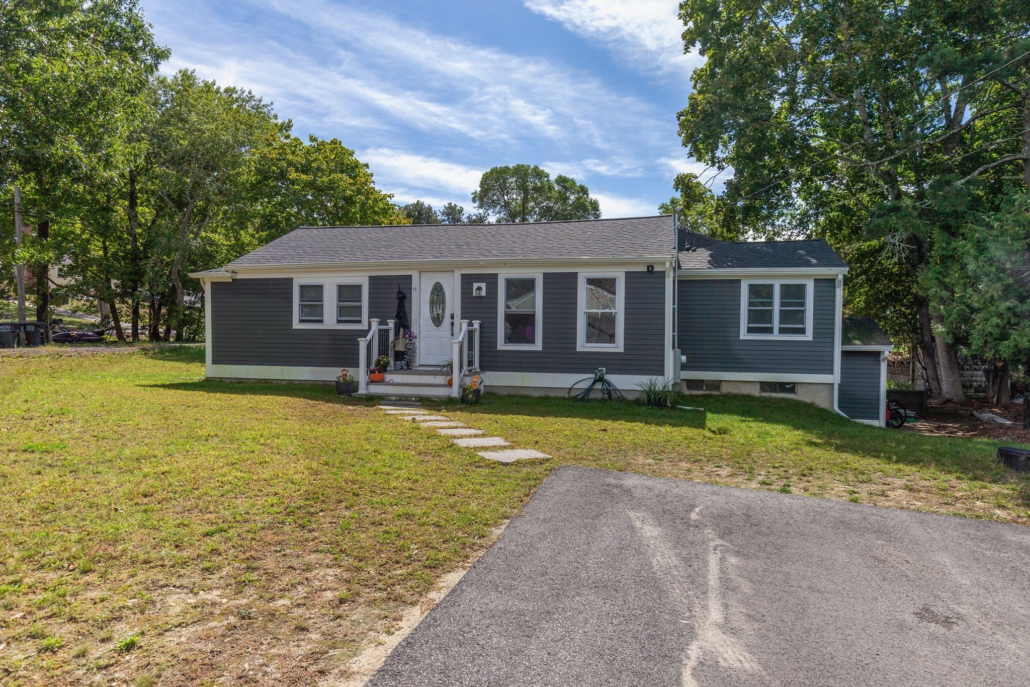 11 Madlyn St Property Photo 1