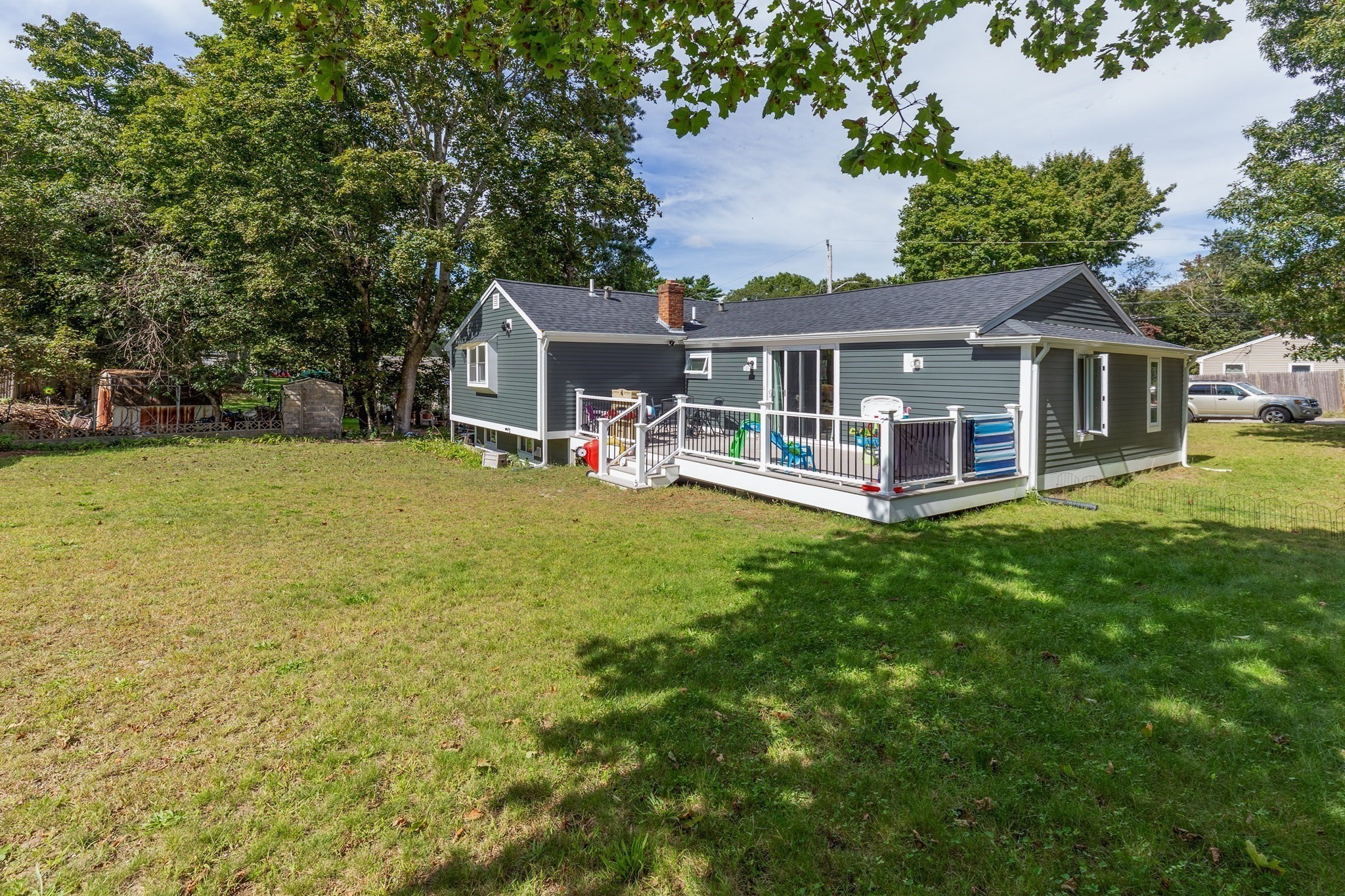 11 Madlyn St Property Photo 3