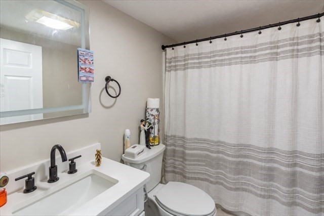 11 Madlyn St Property Photo 14
