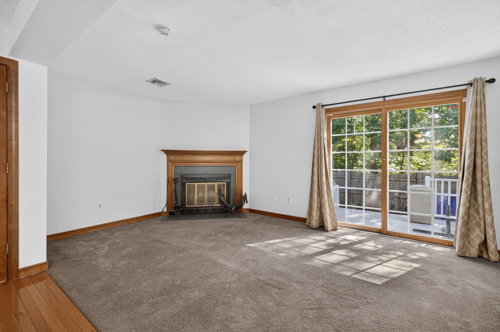 685 Bay St. # 15 Property Photo 6