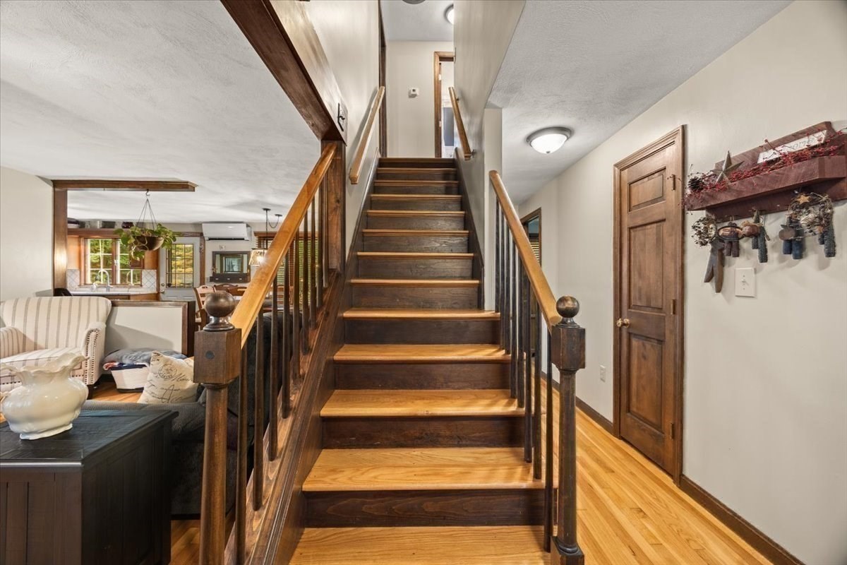 4 Winslow Way Property Photo 14