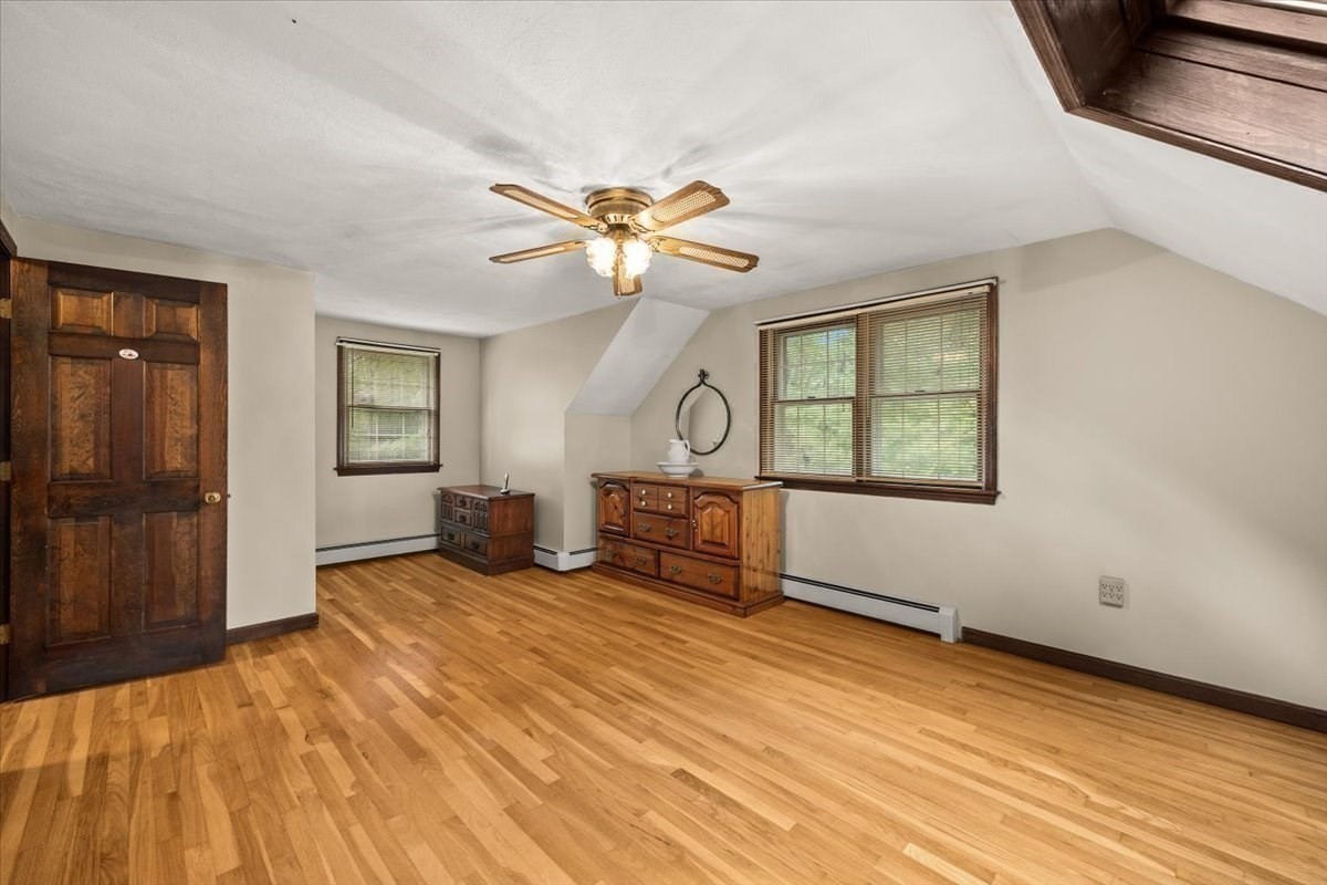 4 Winslow Way Property Photo 23