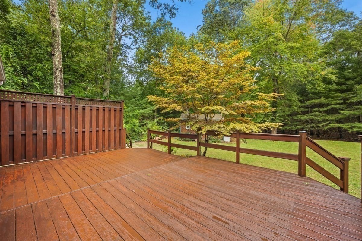 4 Winslow Way Property Photo 26