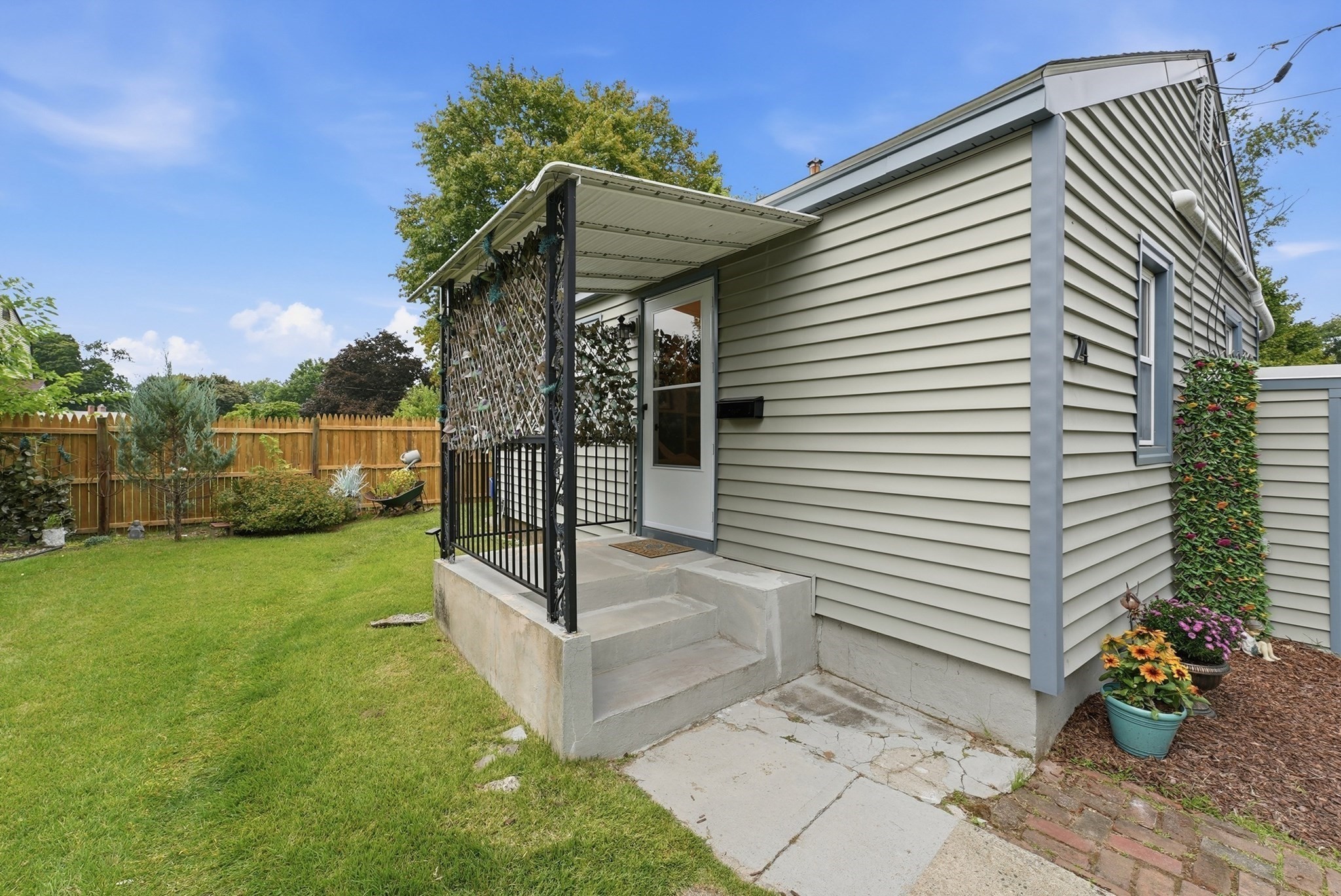 24 Wildermere Street Property Photo 14