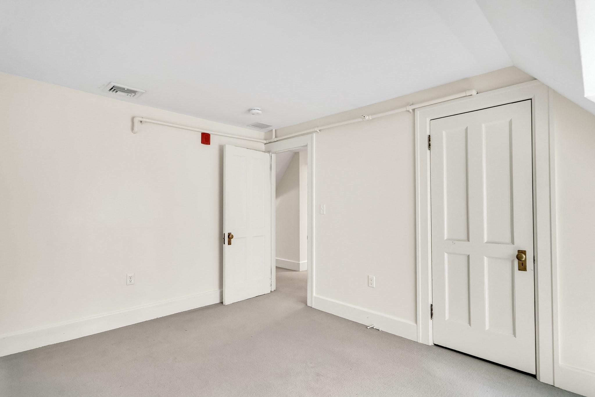 1789 Beacon # 3 Property Photo 13