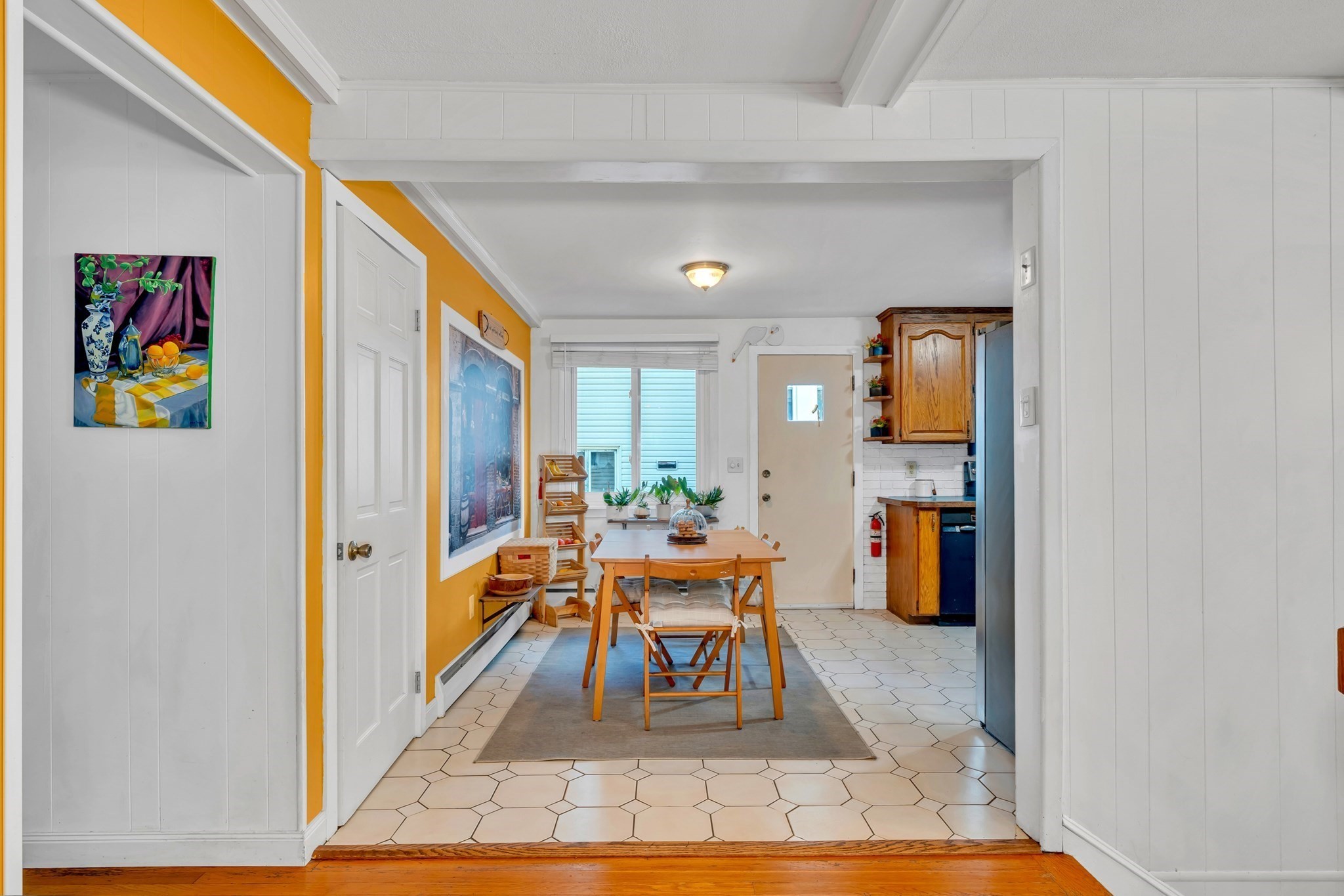 26 Beach St Property Photo 10