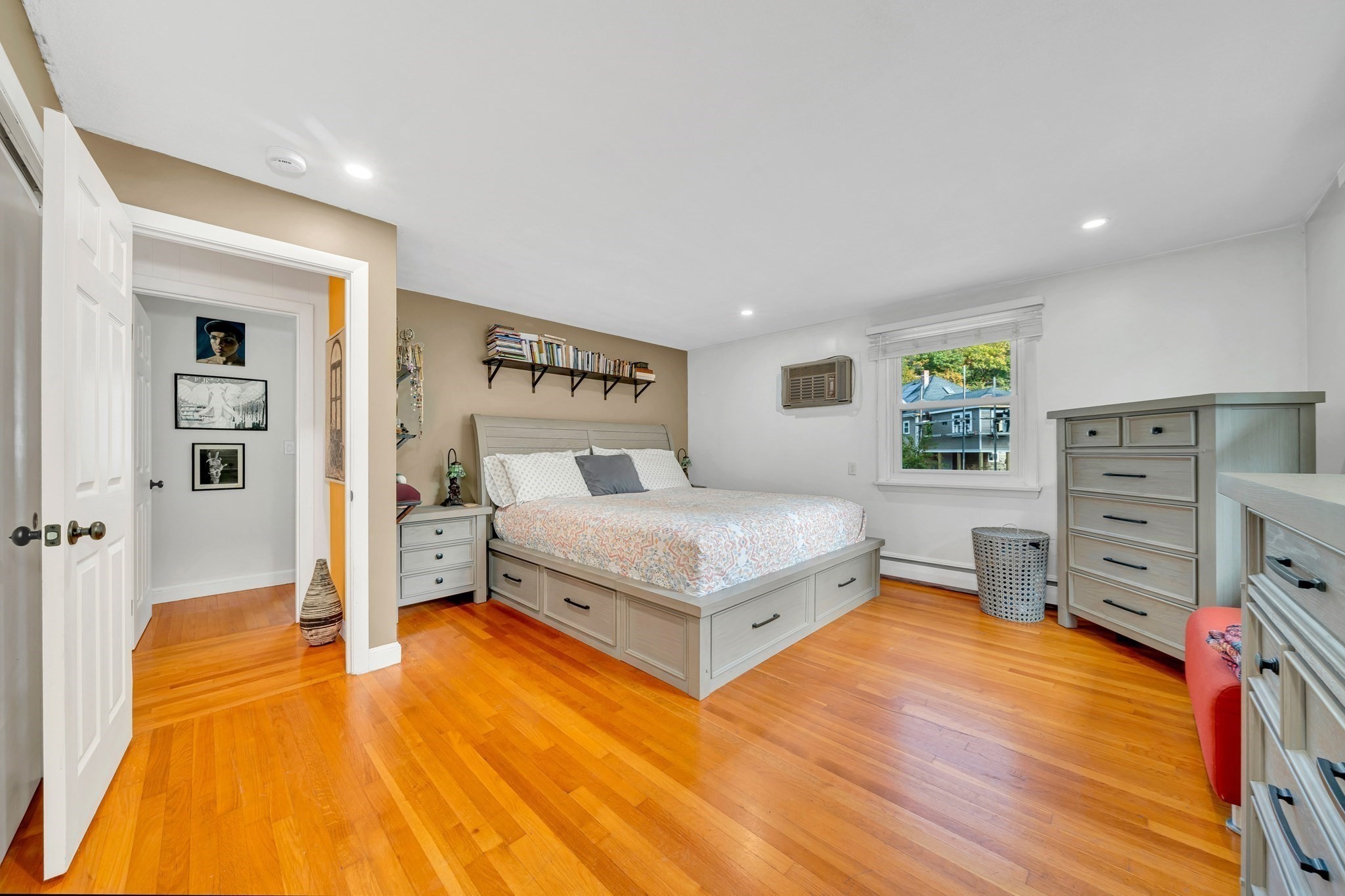 26 Beach St Property Photo 21