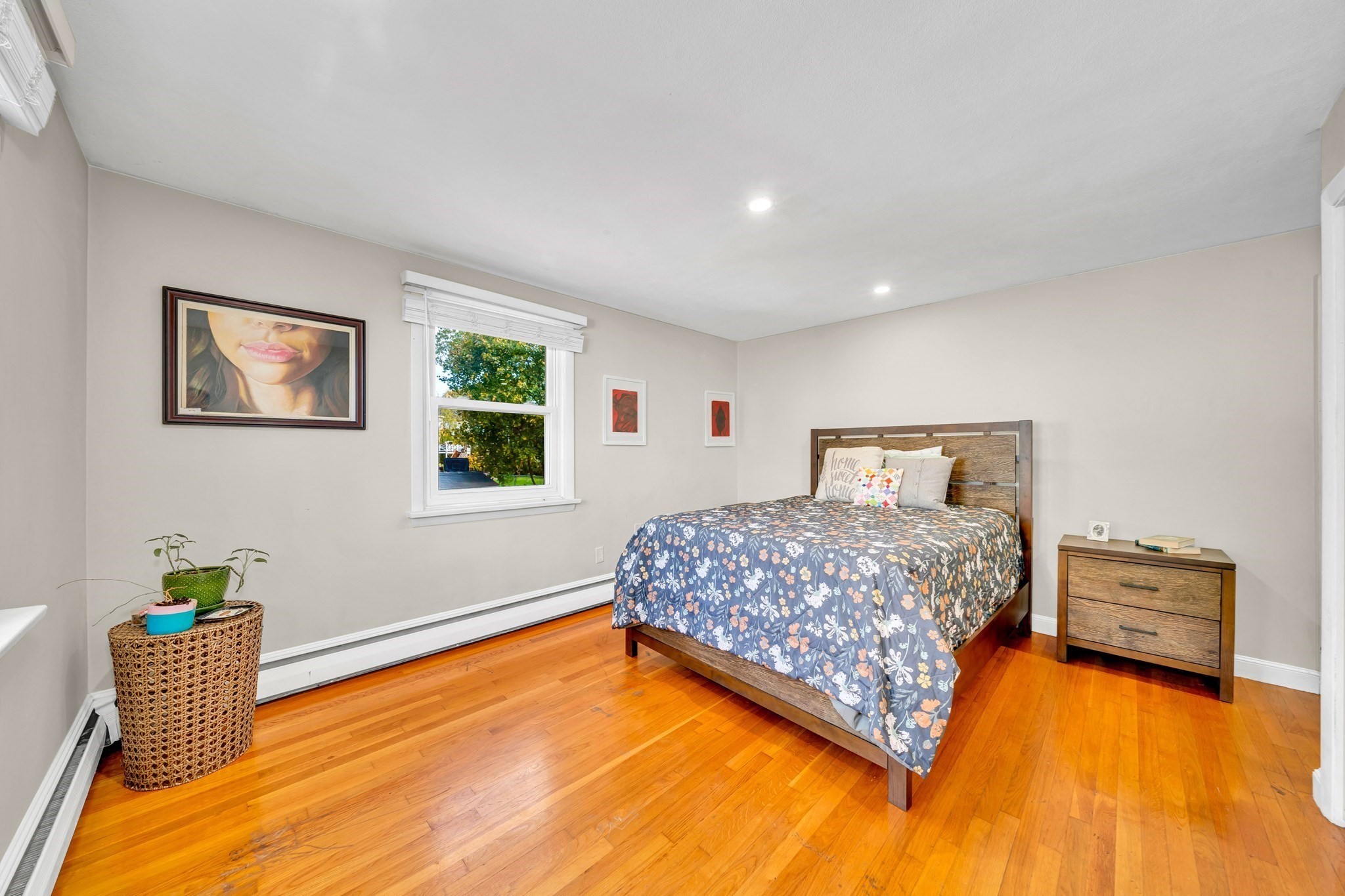 26 Beach St Property Photo 28