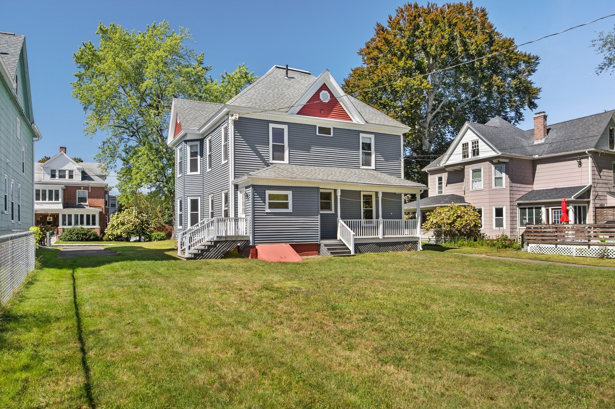 66 Nonotuck St Property Photo 6