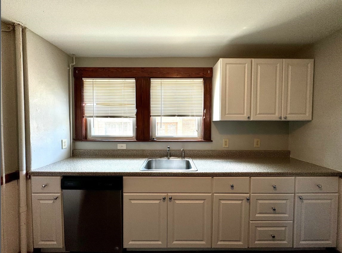 250 Hyde Park Ave # 1a Property Photo 10