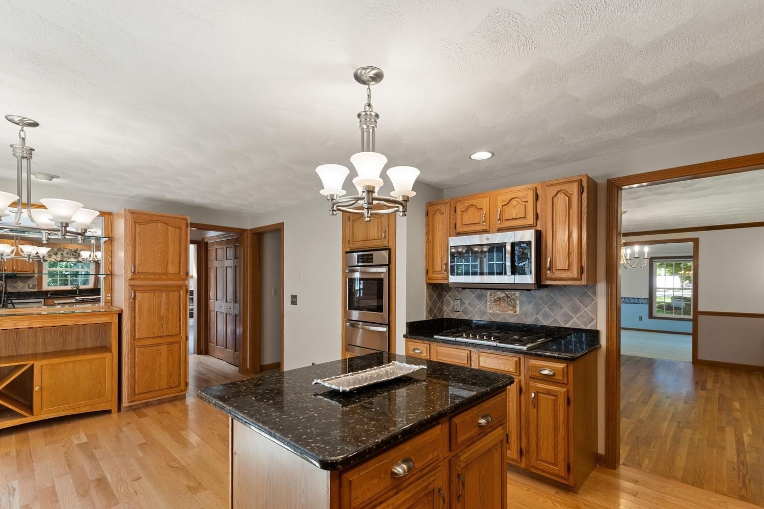 3 Karen Way Property Photo 8