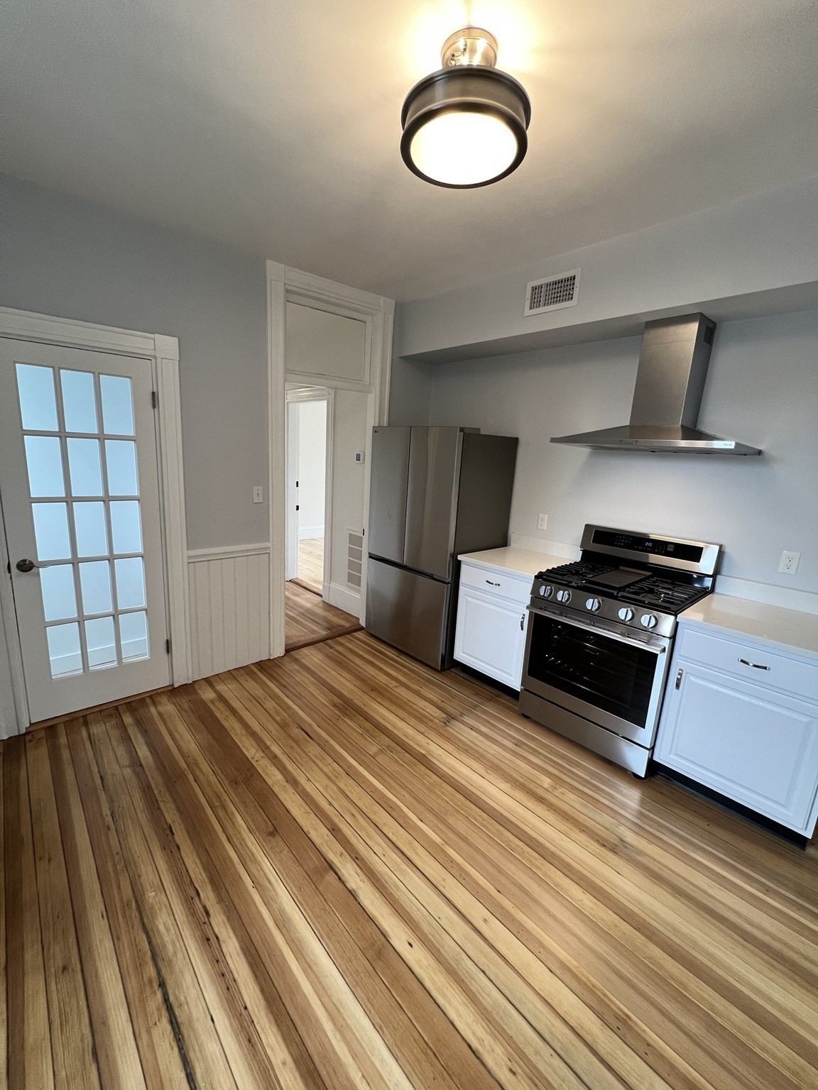 98 Boylston St # 3 Property Photo 4