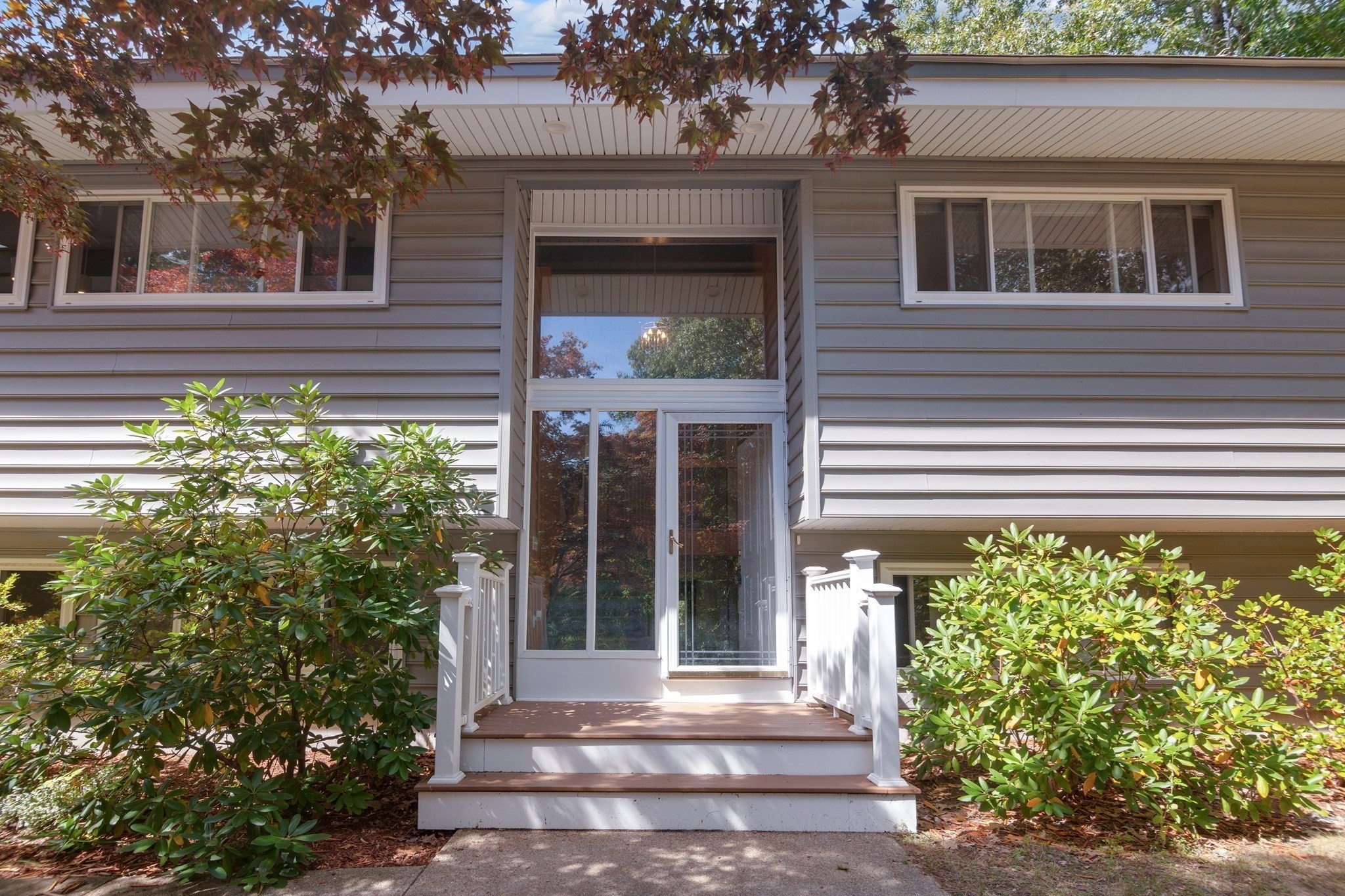 80 Winter St Property Photo 8