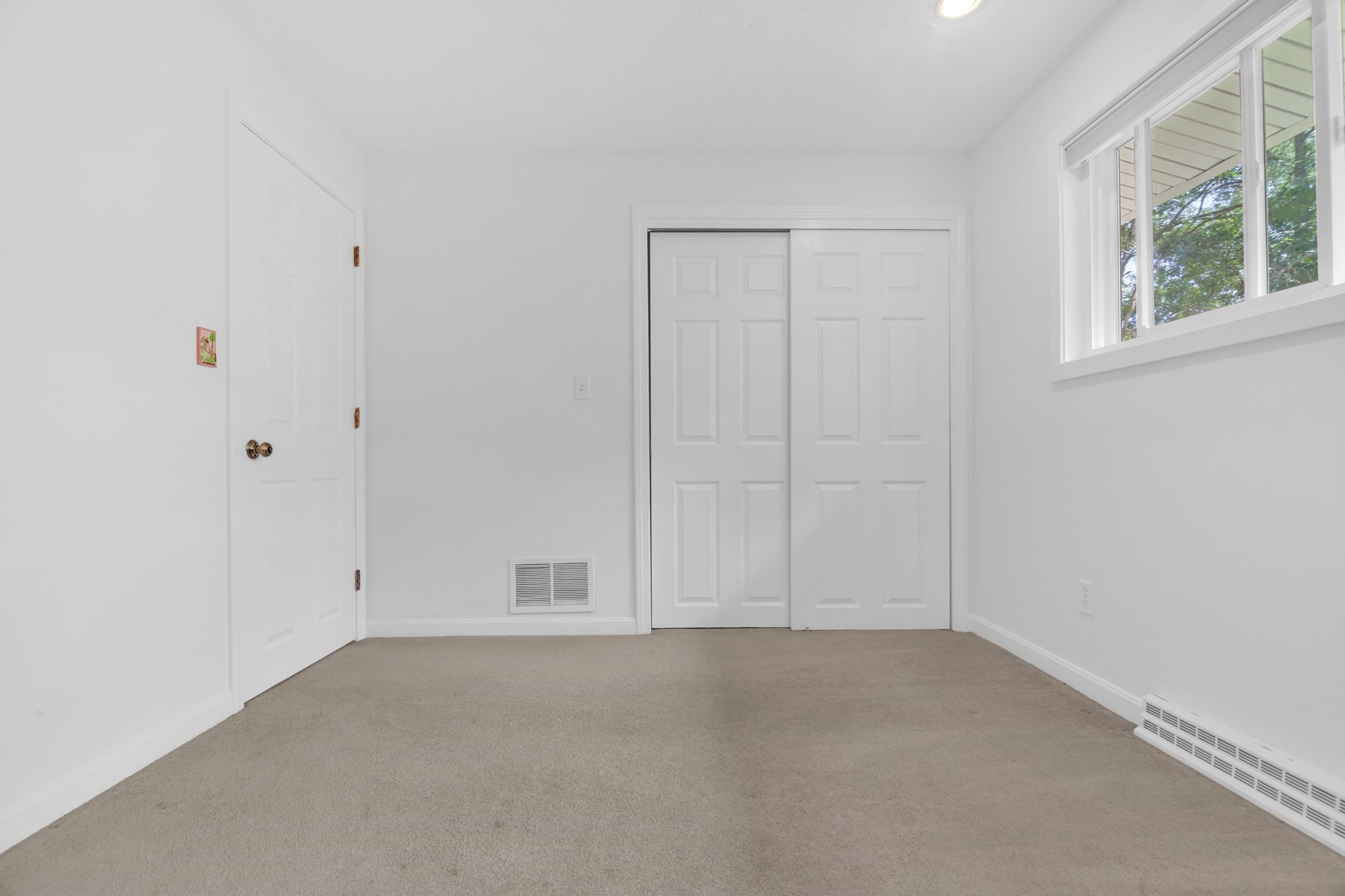 80 Winter St Property Photo 27