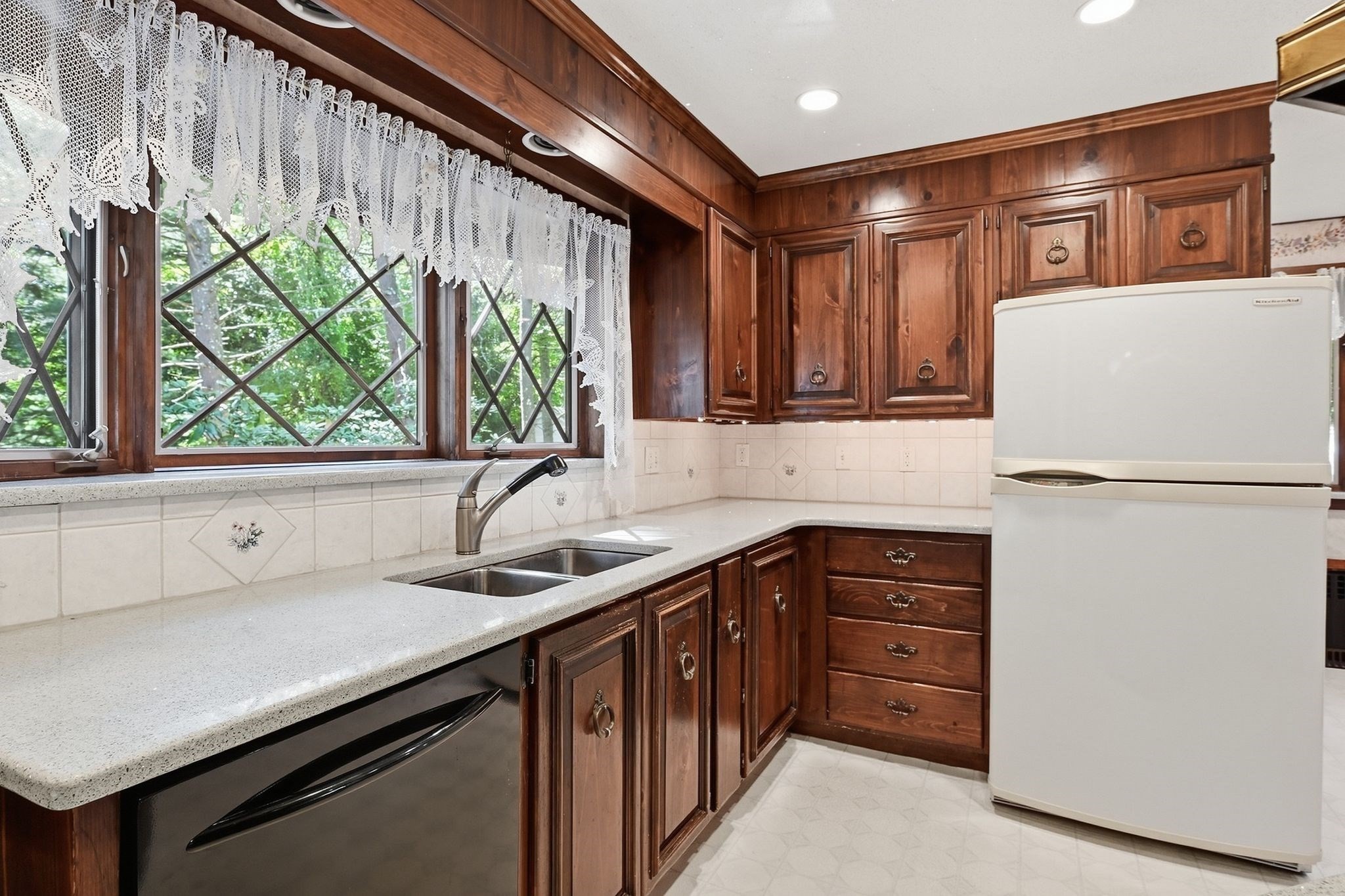 46 Rush St Property Photo 16