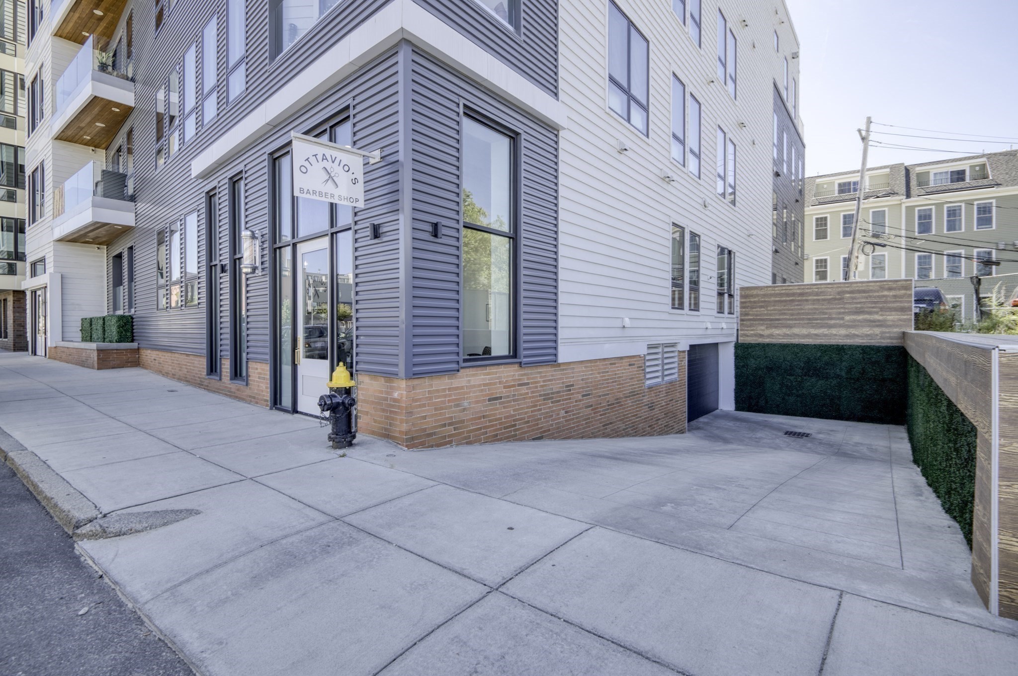 377 West First # 6 Property Photo 31