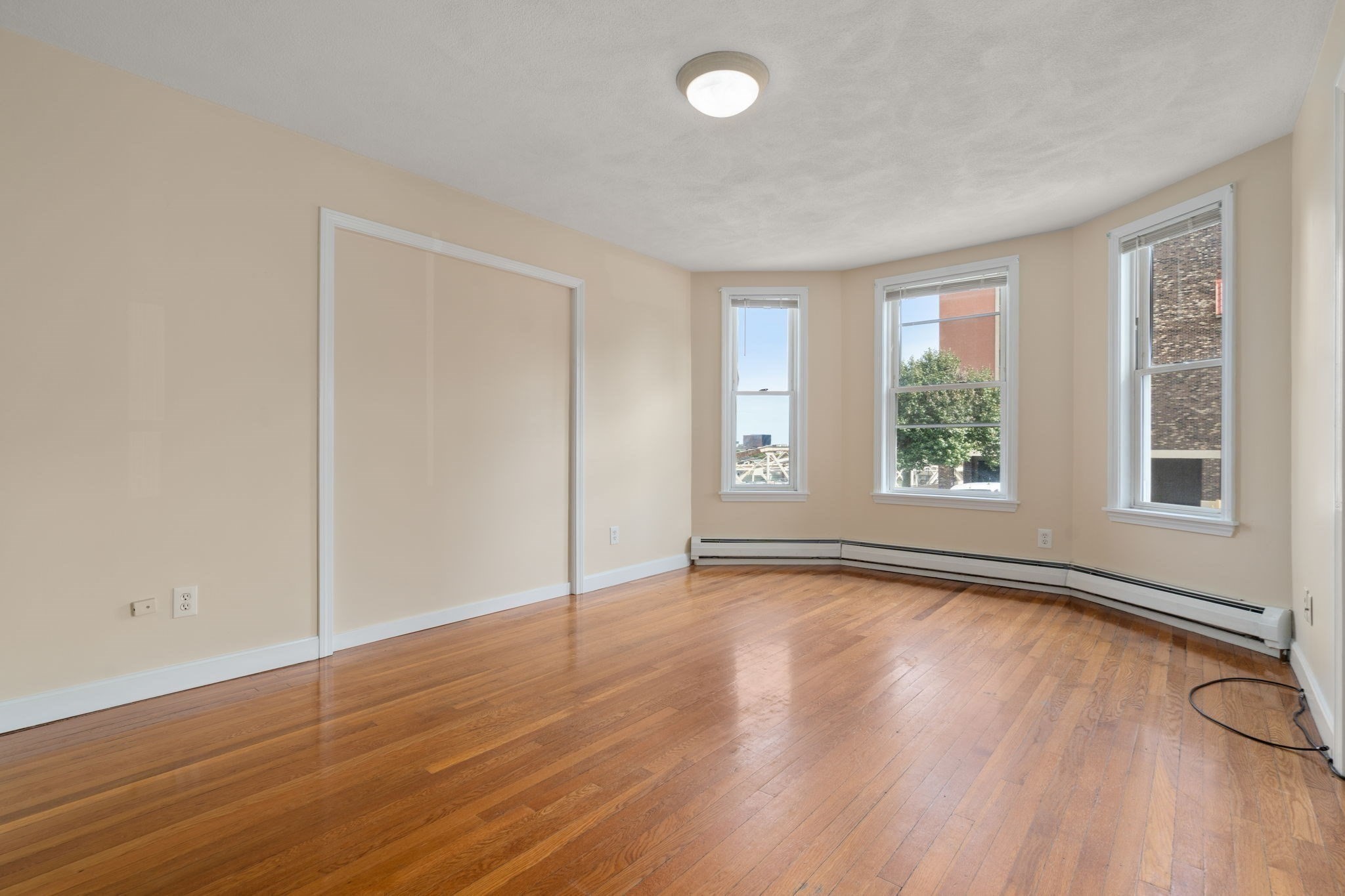 273 Medford St Property Photo 26