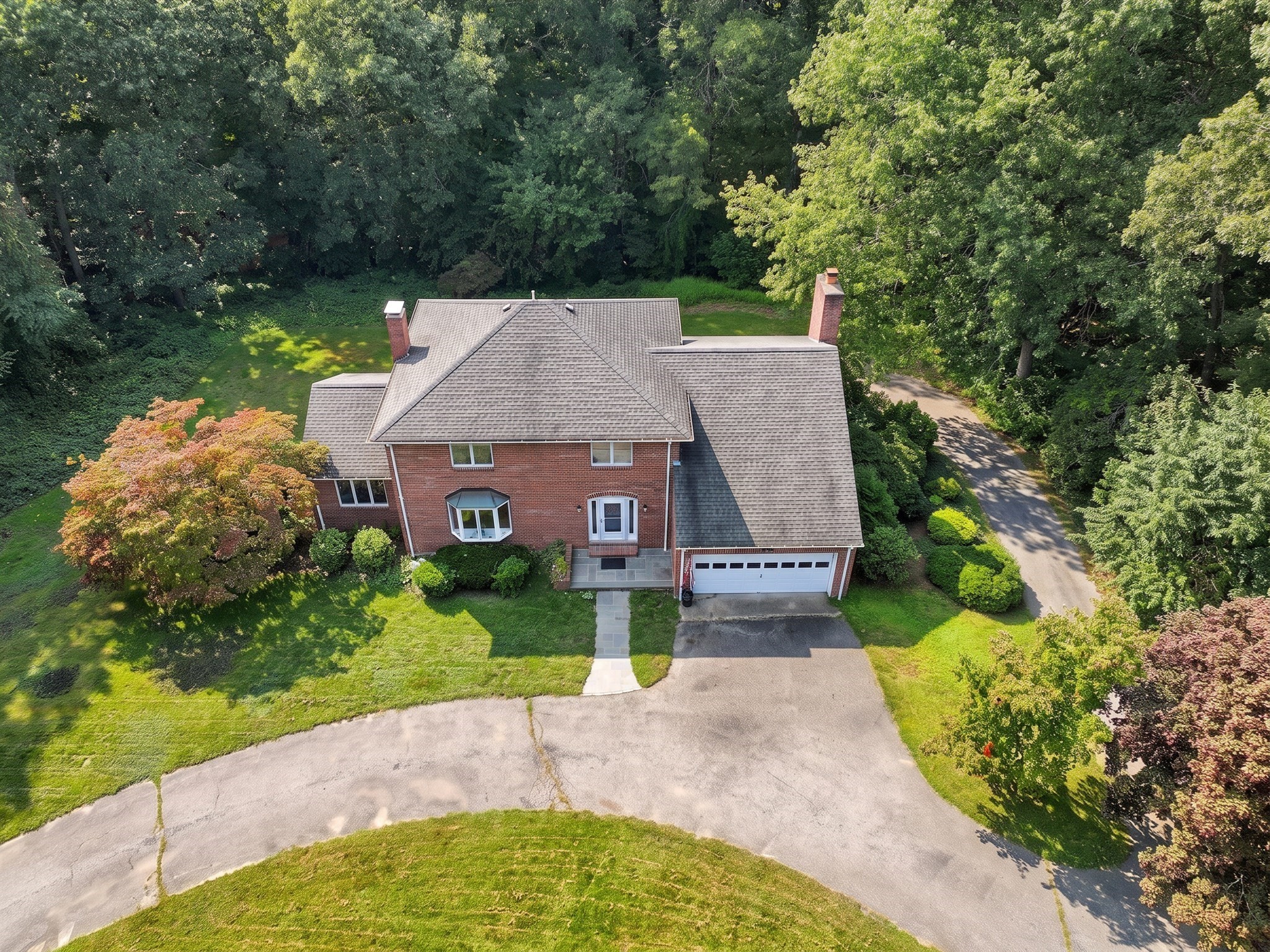 20 Lincoln Property Photo 2