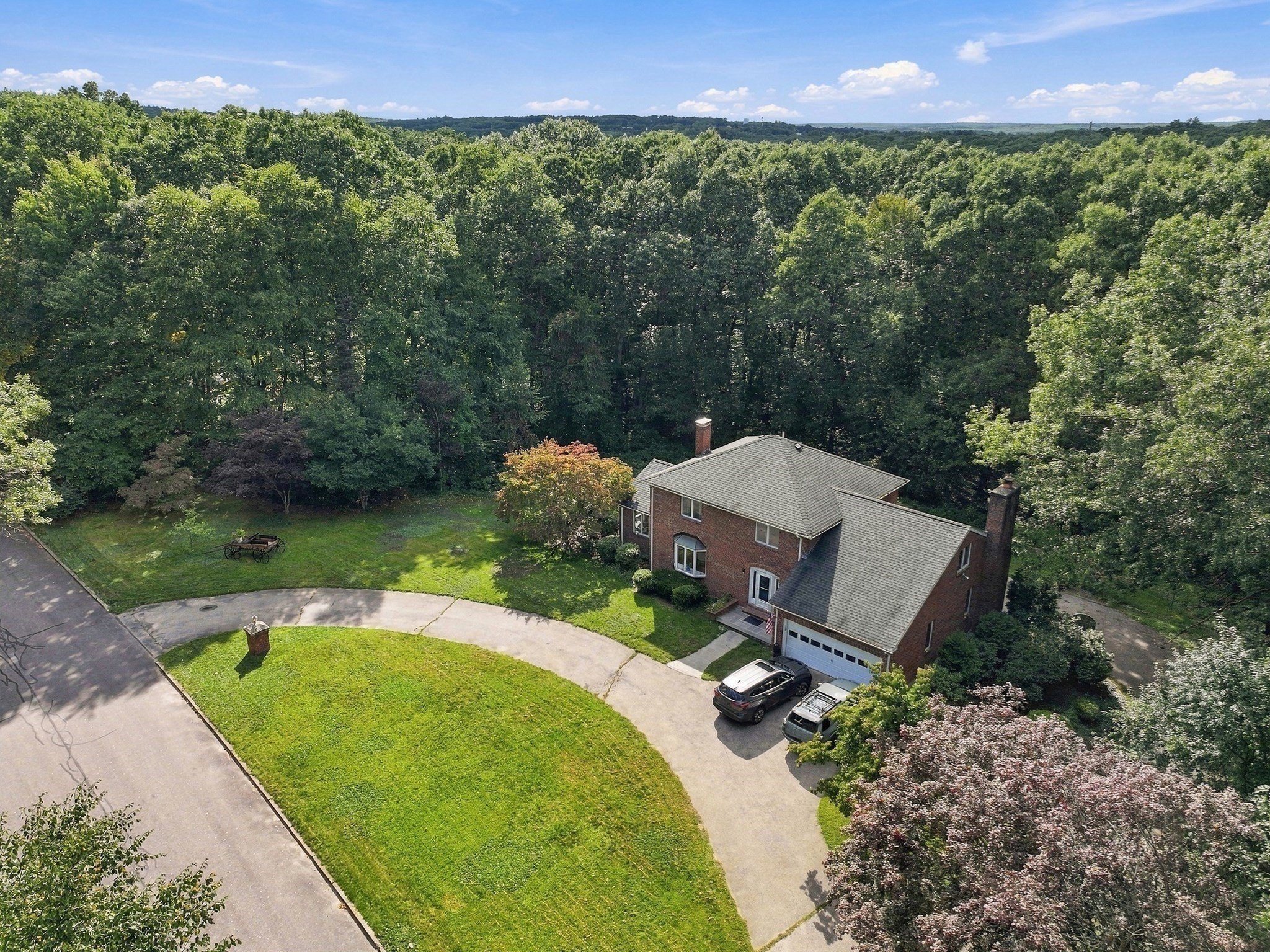 20 Lincoln Property Photo 11