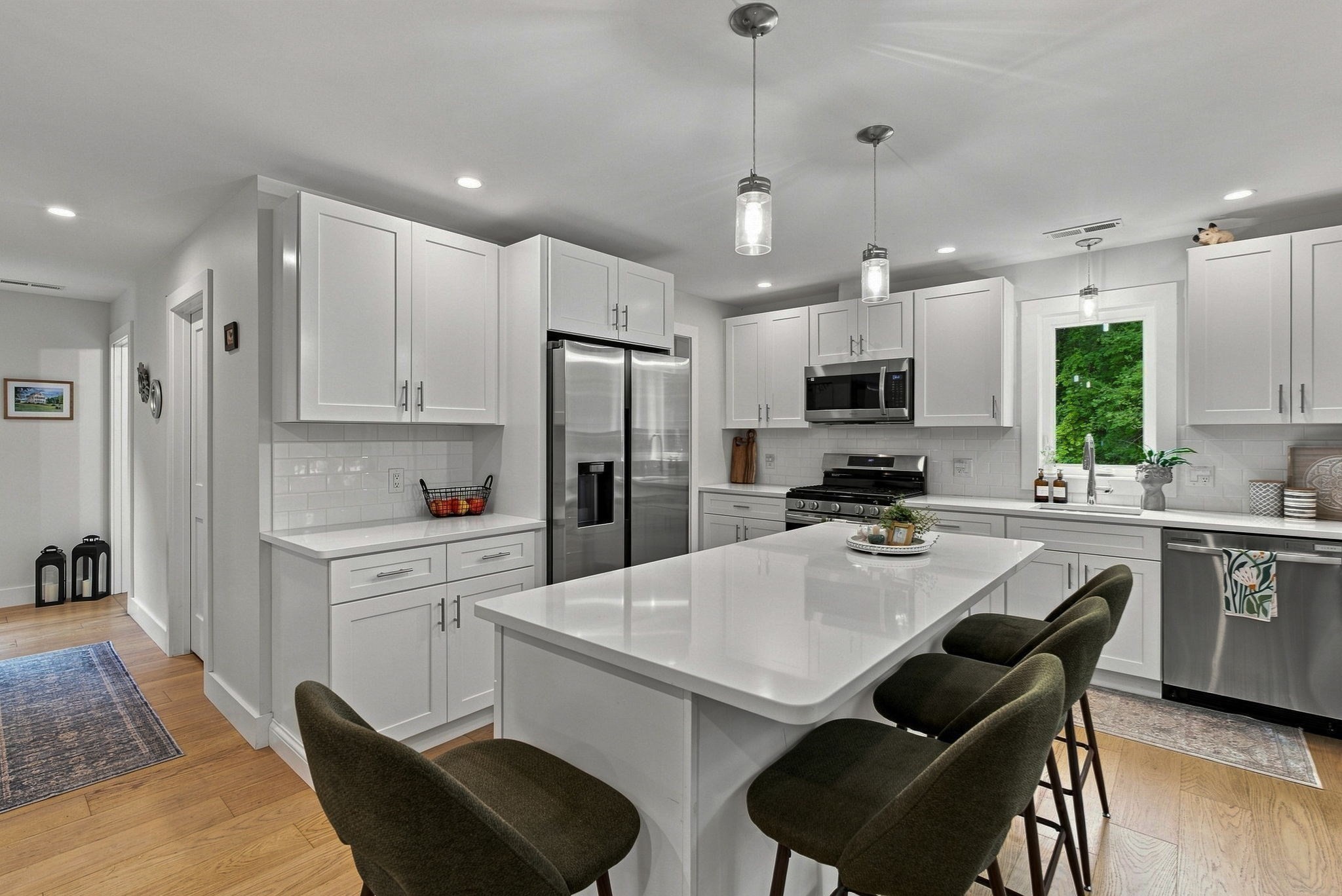 24 Locust St Property Photo 1