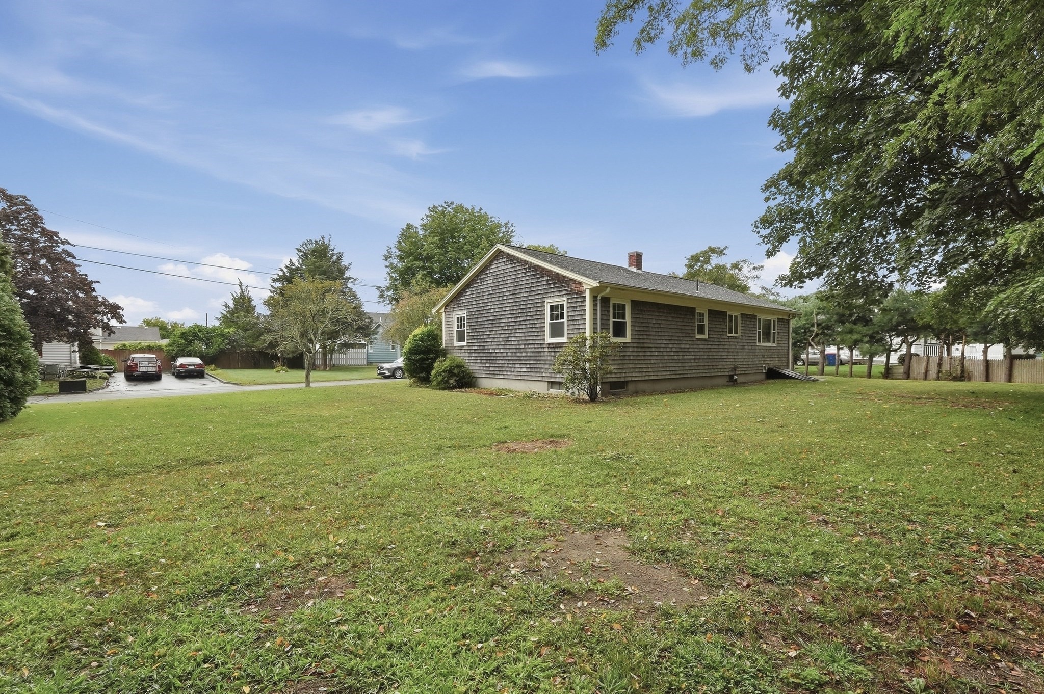 6 Lincoln Dr Property Photo 5