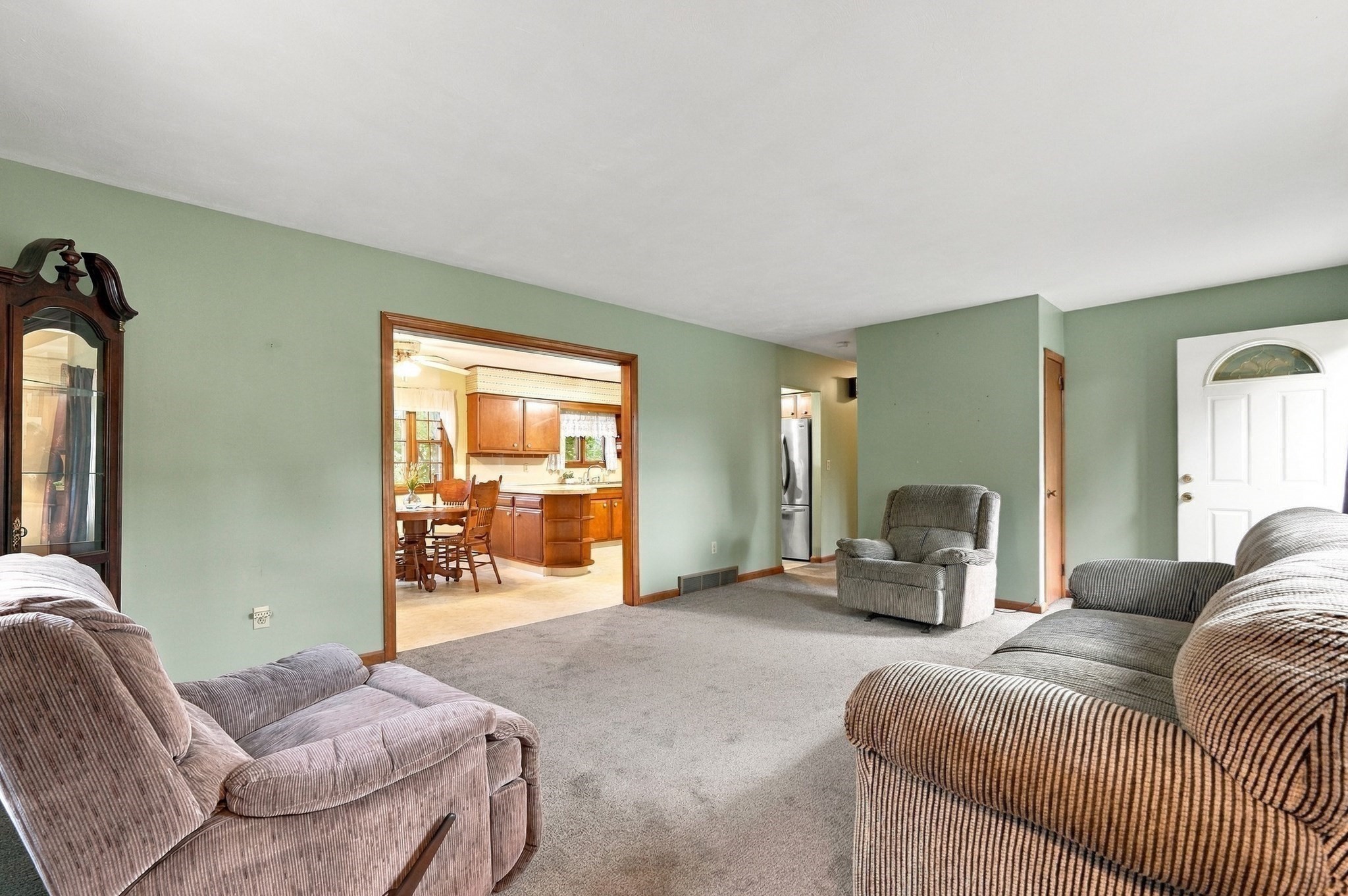6 Lincoln Dr Property Photo 17