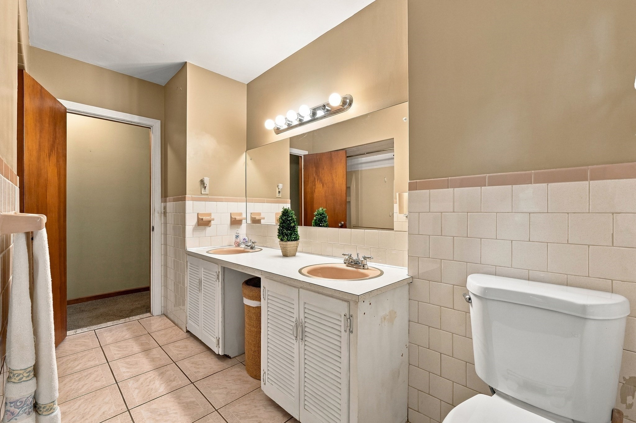 6 Lincoln Dr Property Photo 34