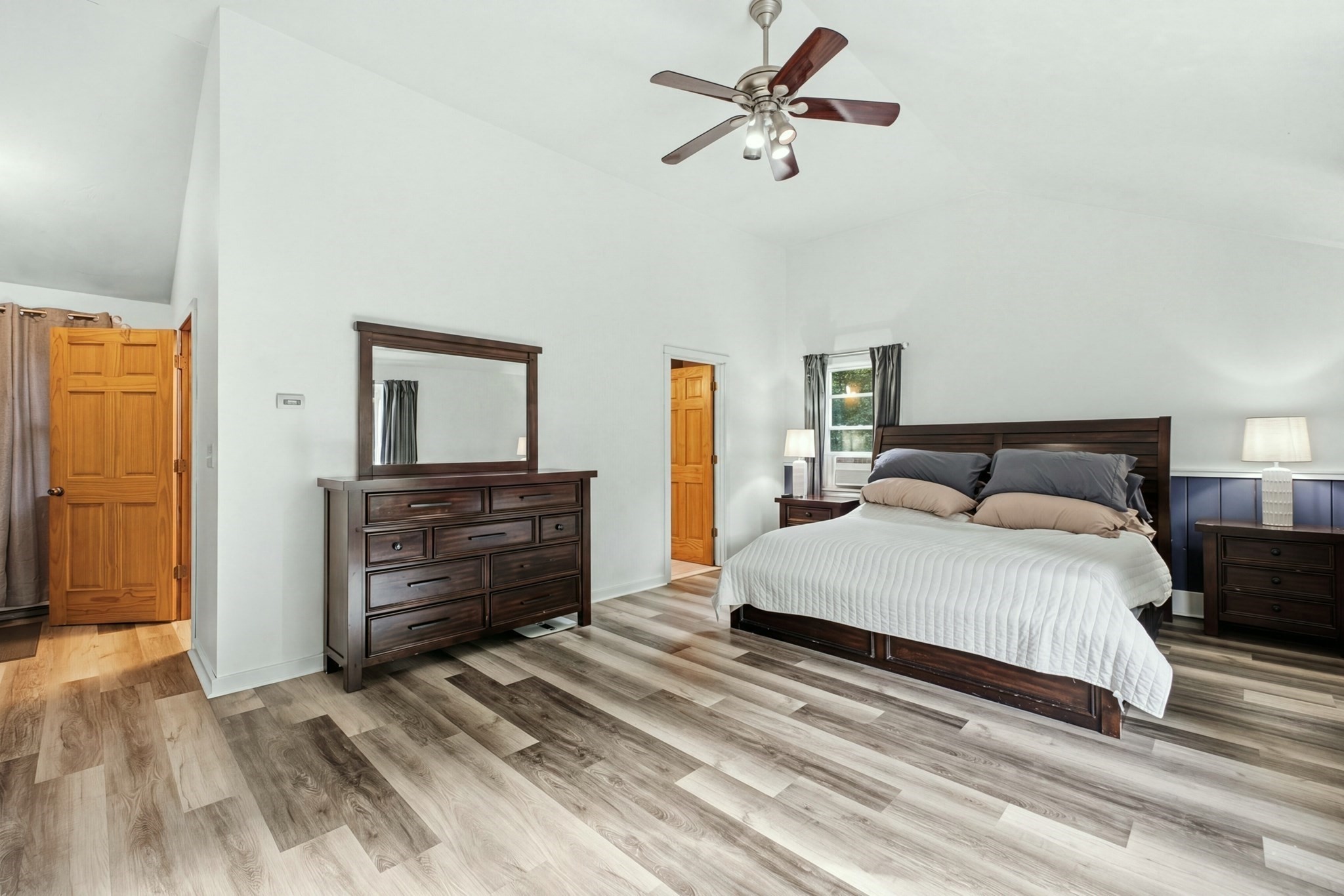 128 Baldwin Street Property Photo 10