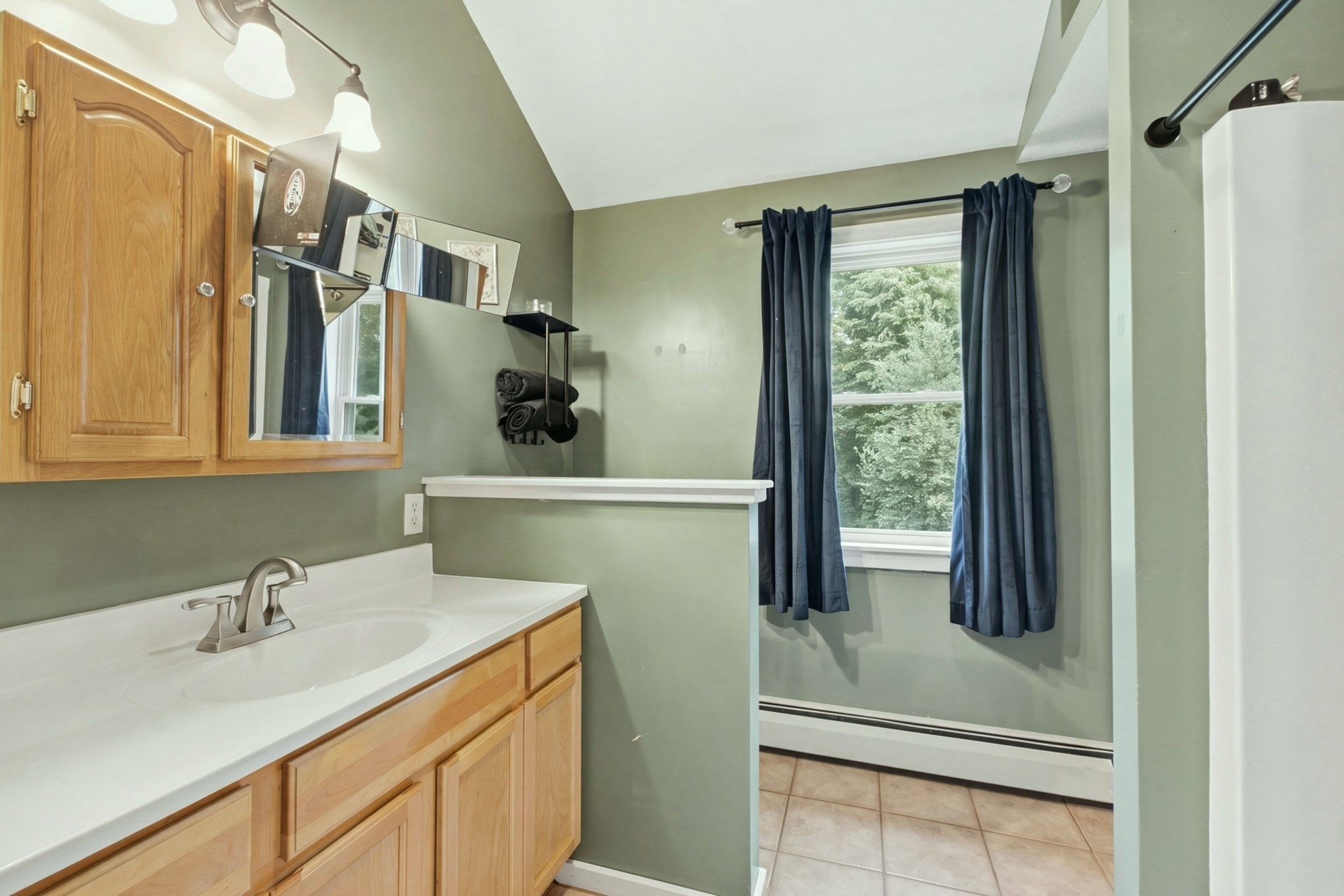 128 Baldwin Street Property Photo 12