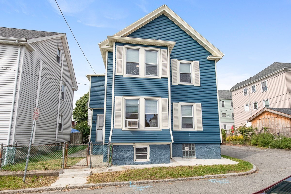 6 Coffin Avenue Ct Property Photo 2