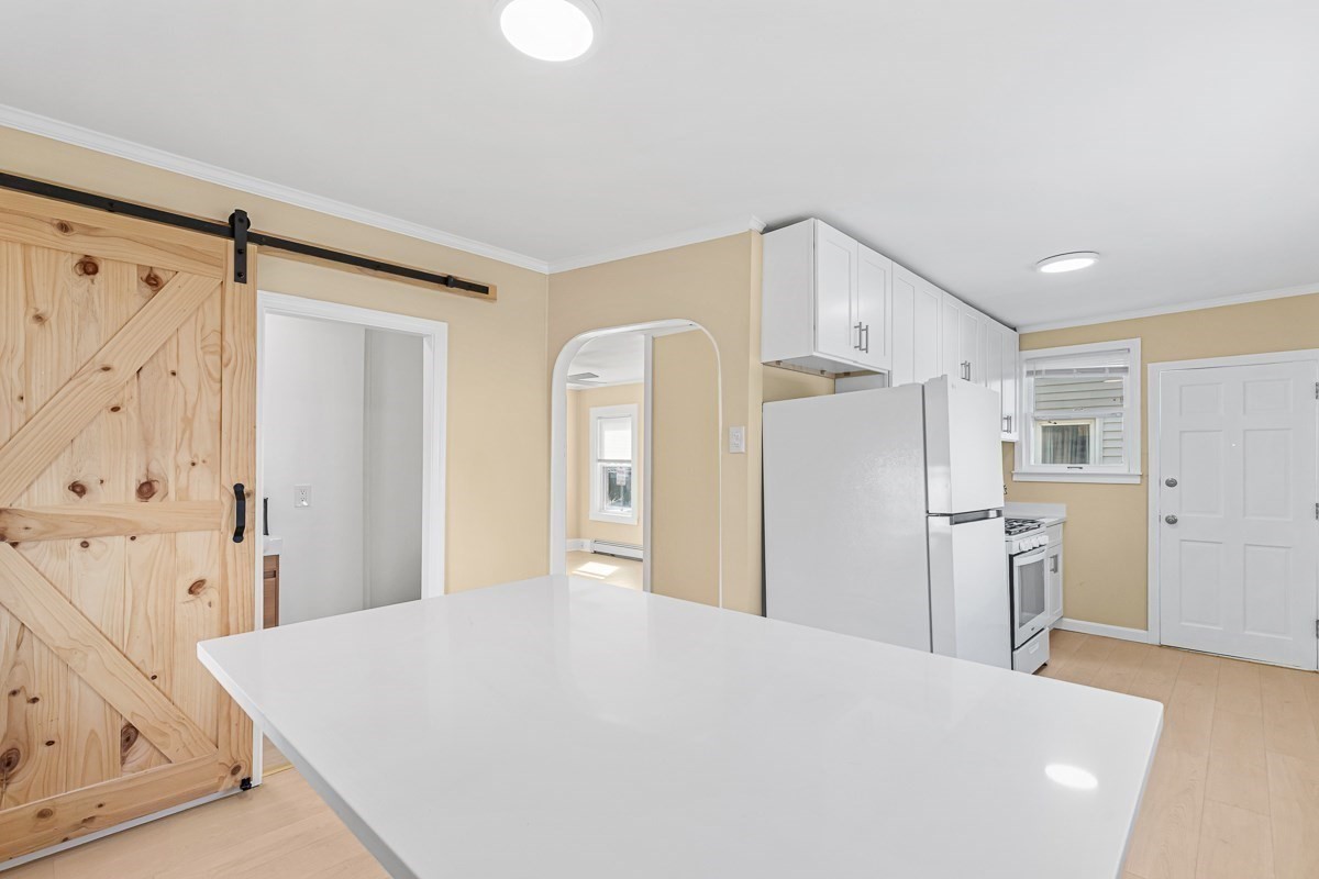 6 Coffin Avenue Ct Property Photo 6