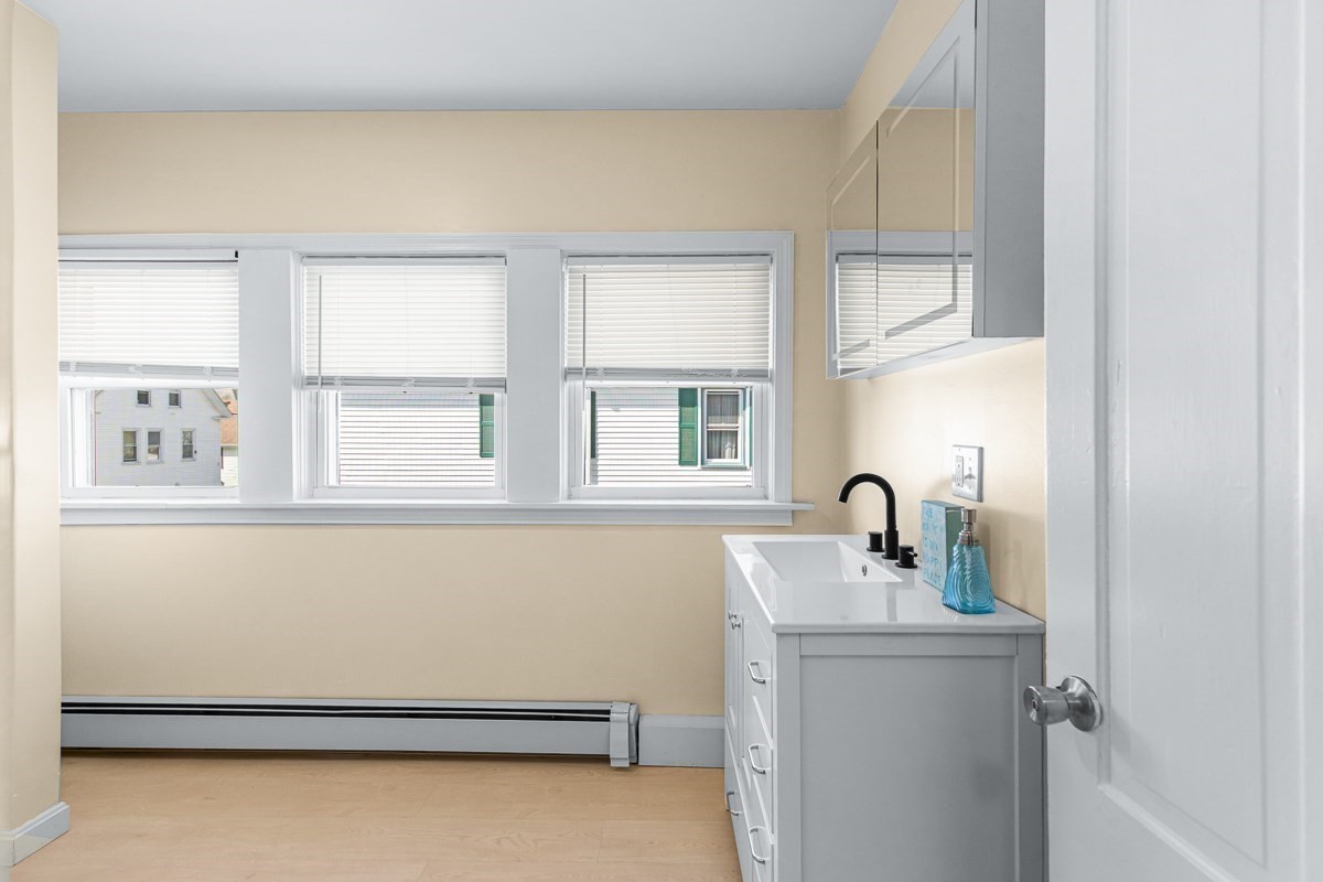 6 Coffin Avenue Ct Property Photo 24