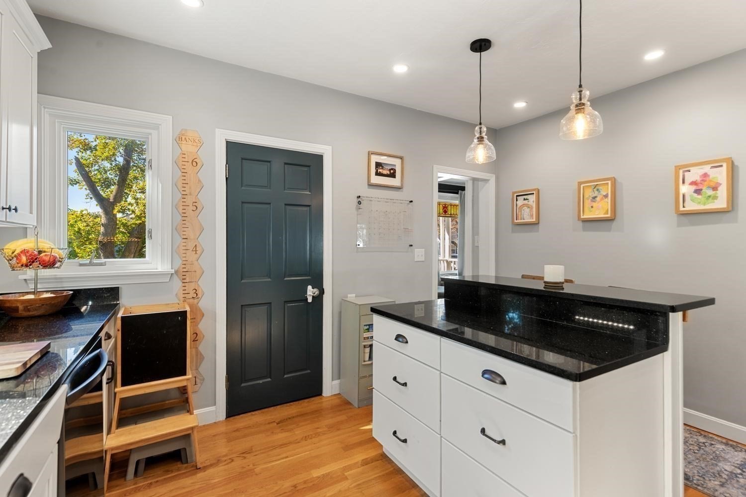 18 Taft St Property Photo 8