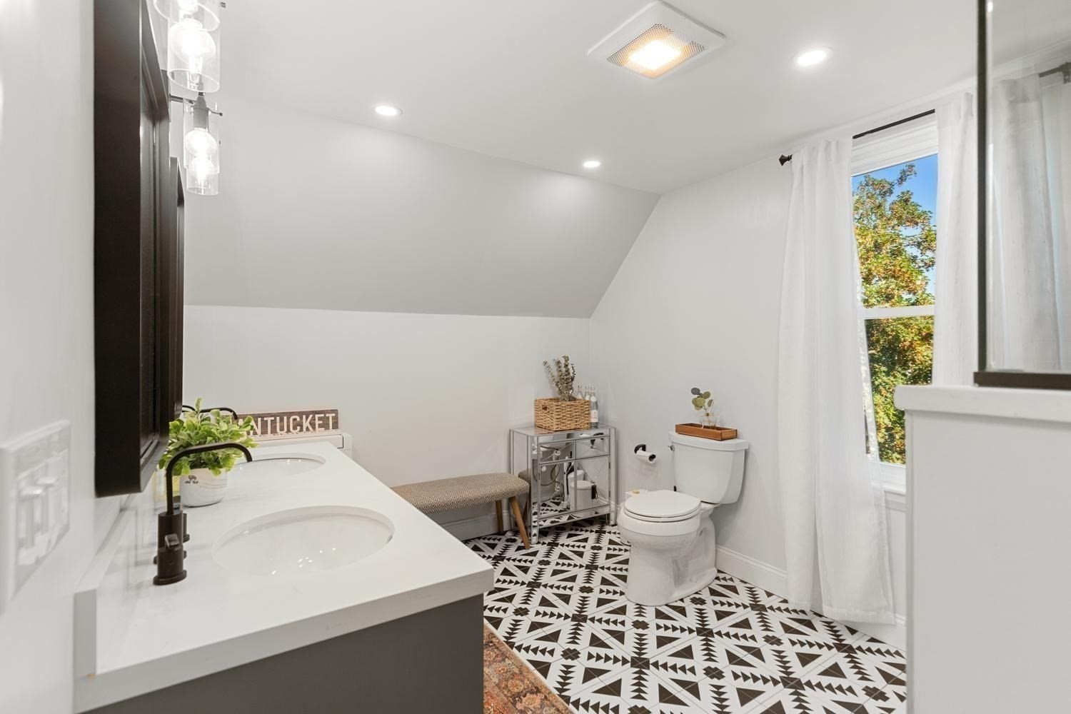 18 Taft St Property Photo 31