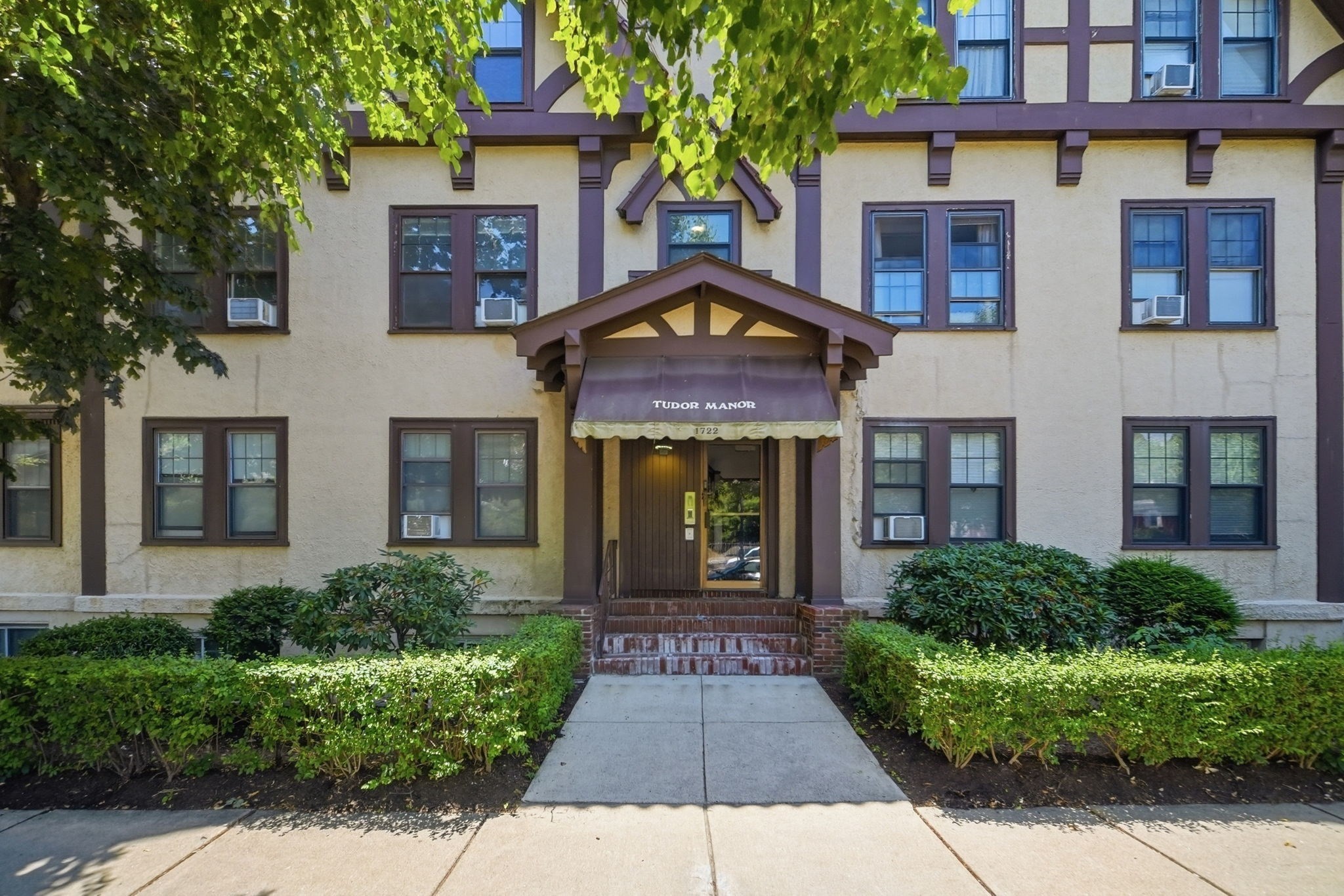 1722-1726 Commonwealth Ave. # 1 Property Photo 15